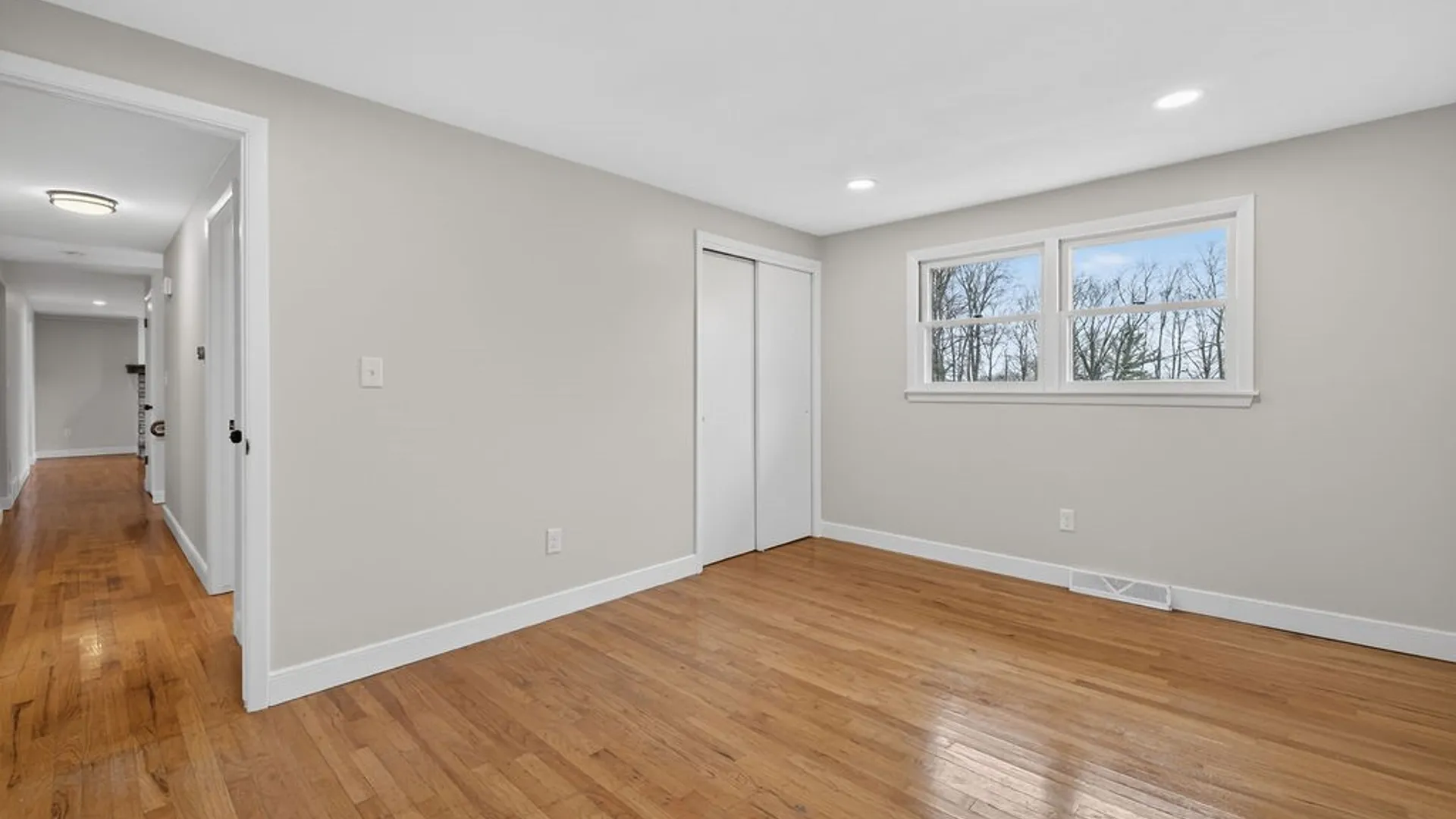 Property at 5 Camelot Circle, Camillus, NY 13219 20