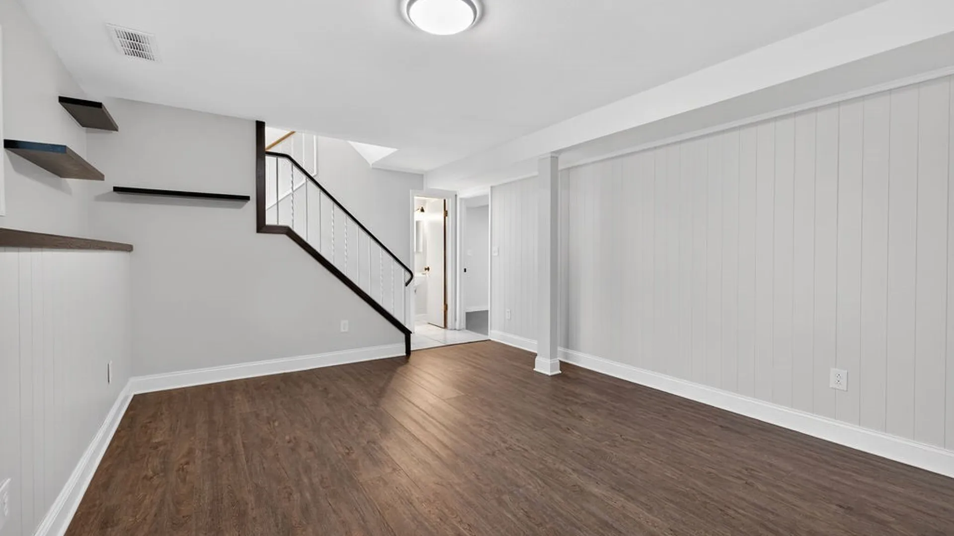 Property at 5 Camelot Circle, Camillus, NY 13219 28