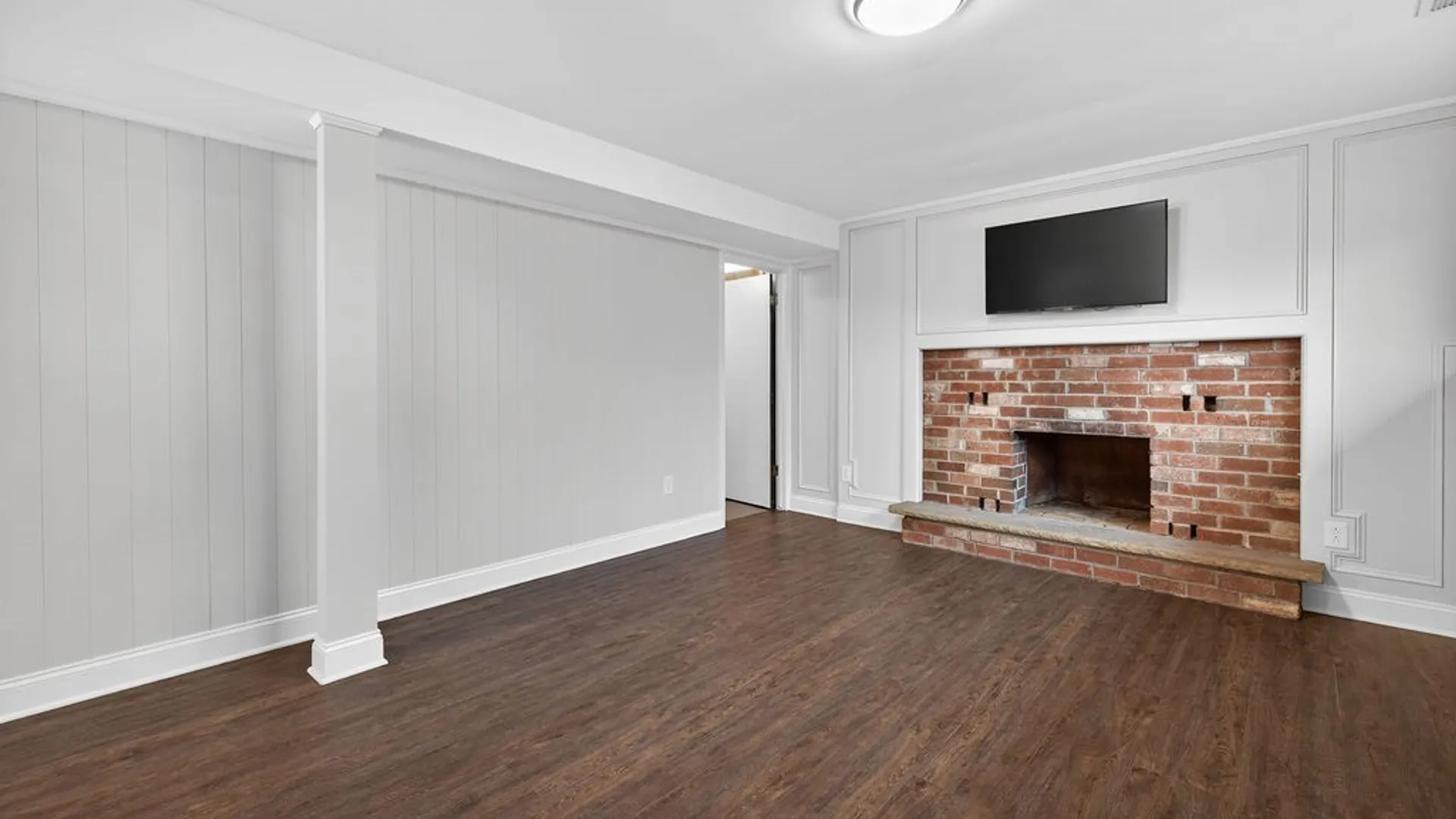 Property at 5 Camelot Circle, Camillus, NY 13219 29