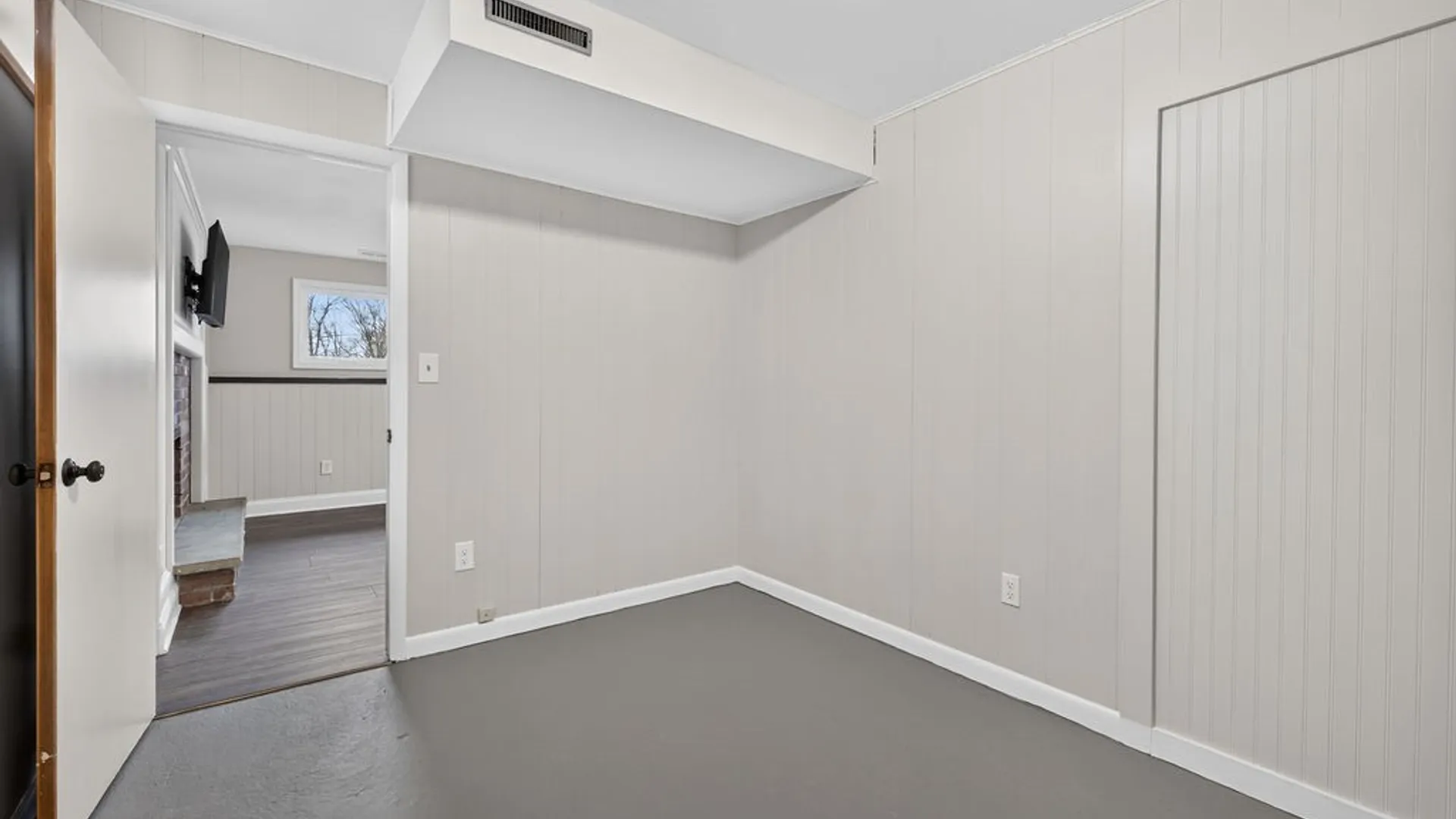 Property at 5 Camelot Circle, Camillus, NY 13219 31