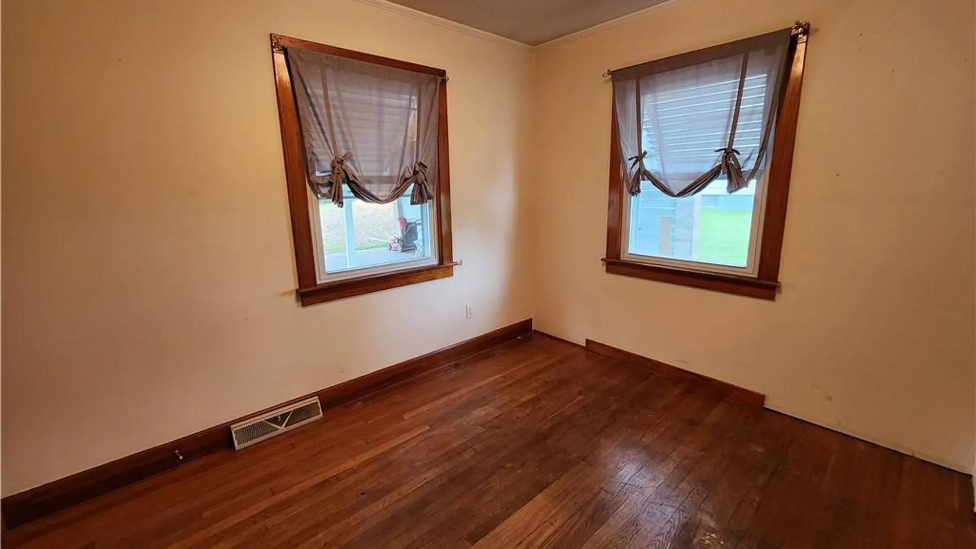 Property at 19 Barone Avenue, Mt Morris, NY 14510 21
