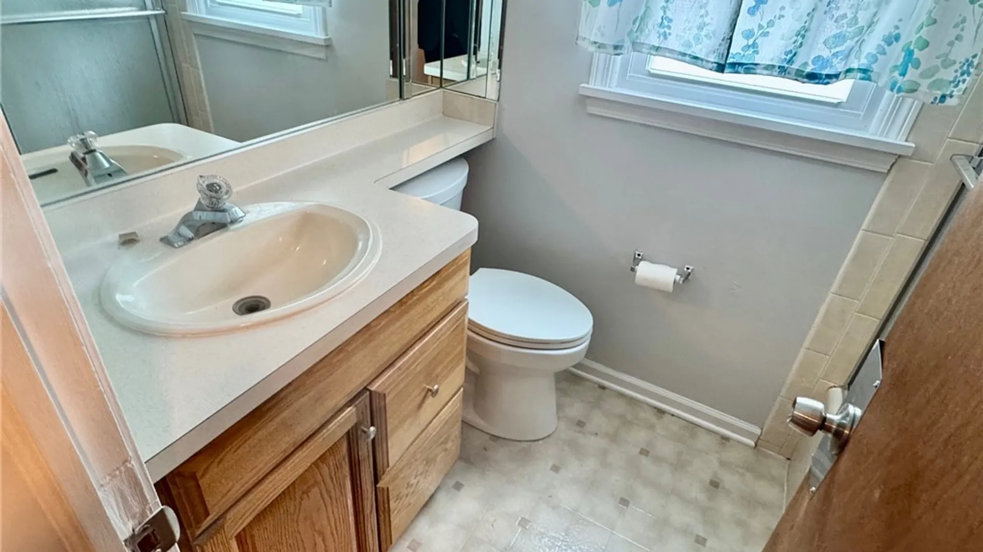 Property at 214 Spruce Street, East Rochester, NY 14445 10