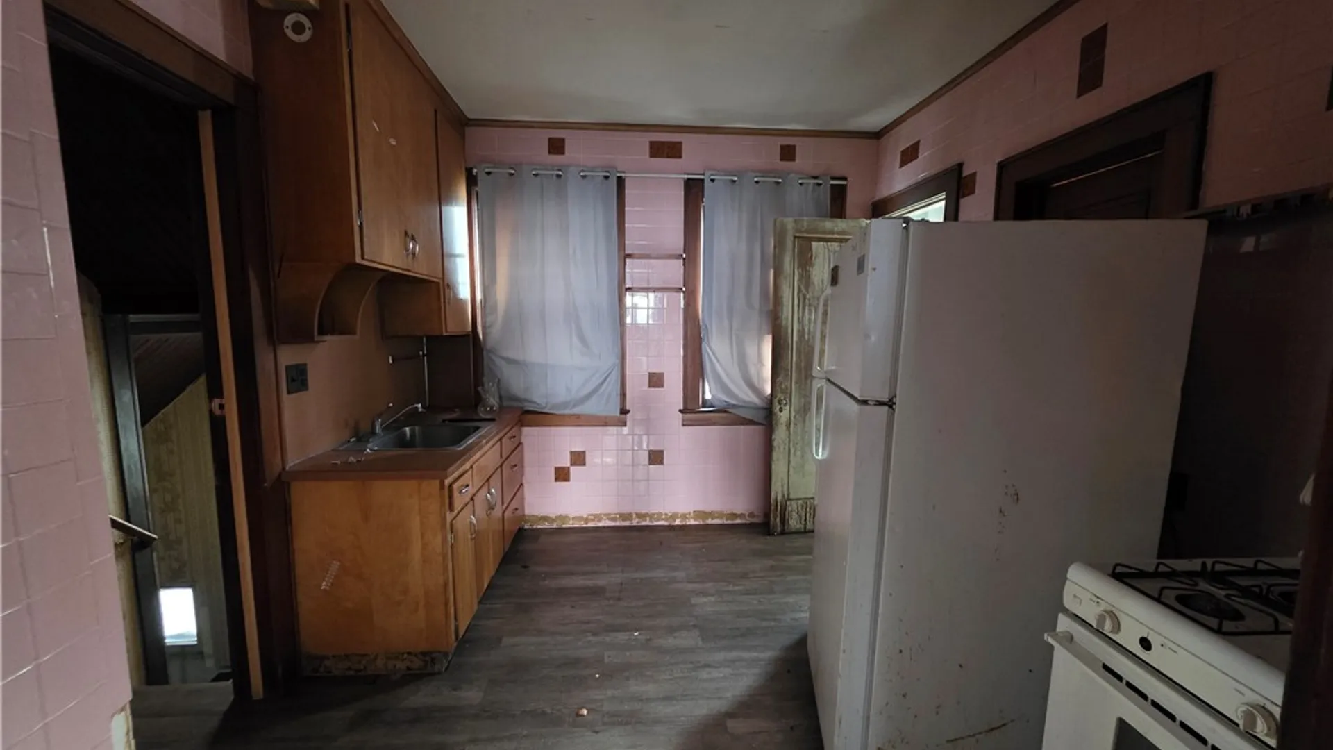 Property at 97 Rohr St, Rochester, NY 14605 15