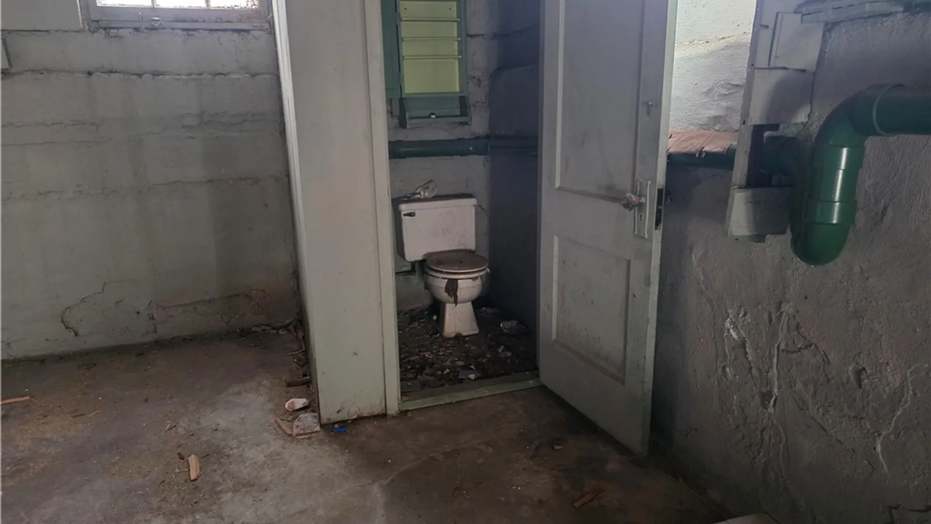 Property at 97 Rohr St, Rochester, NY 14605 37