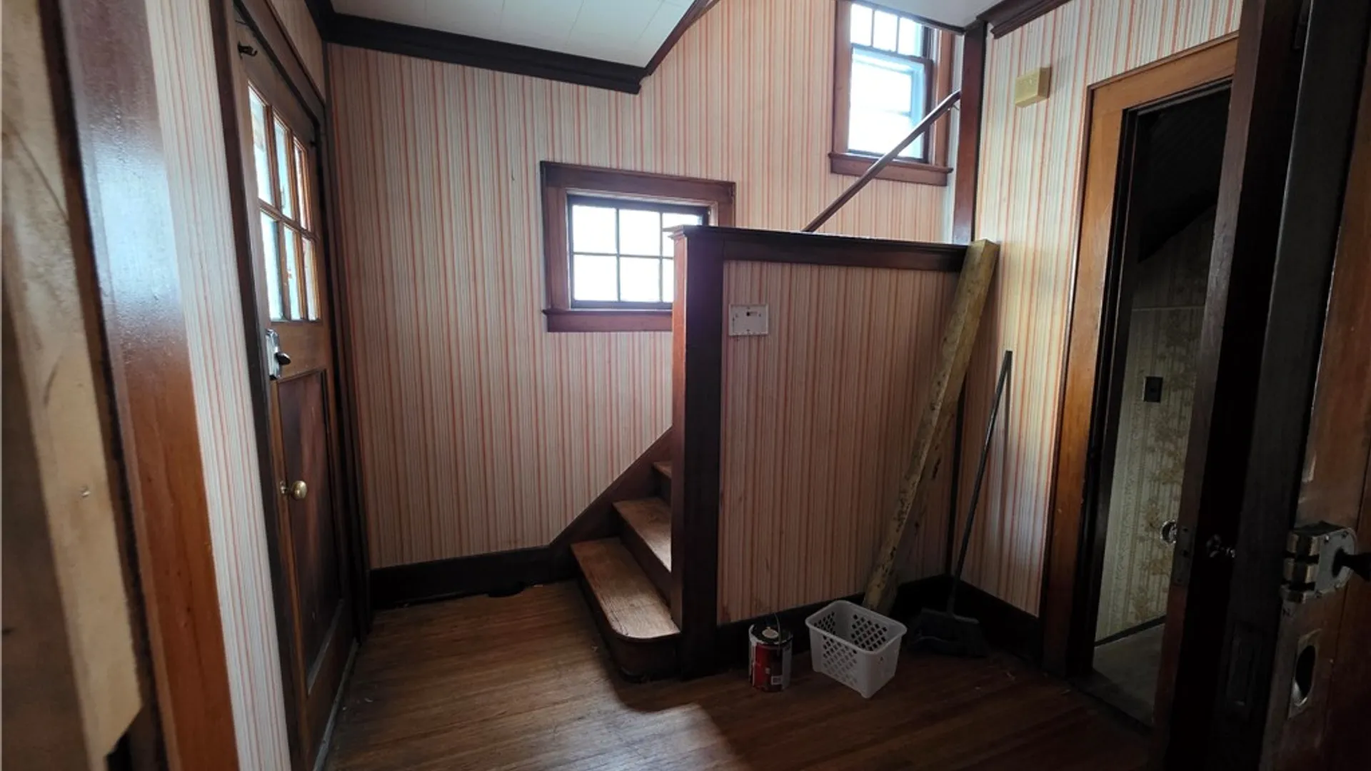 Property at 97 Rohr St, Rochester, NY 14605 9