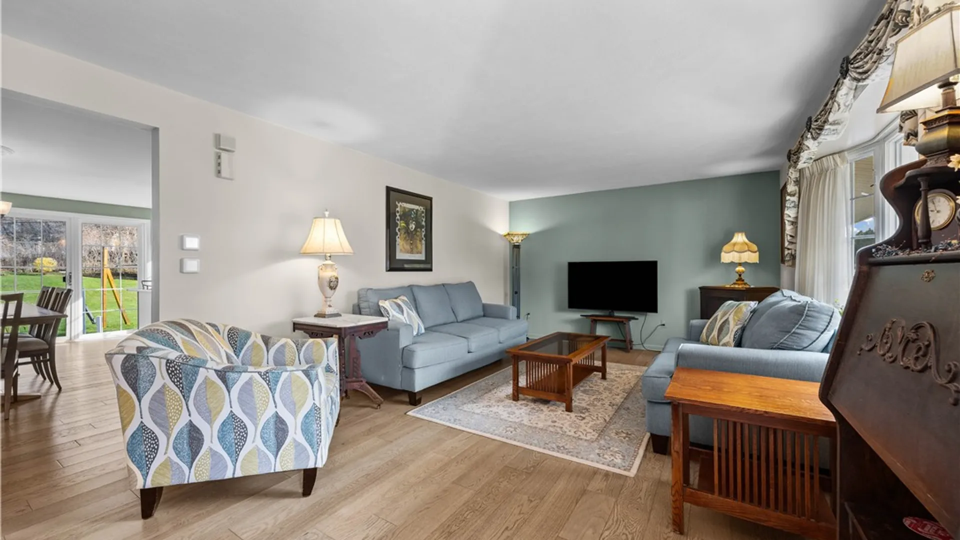 Property at 75 Crest View Drive, Penfield, NY 14625 5