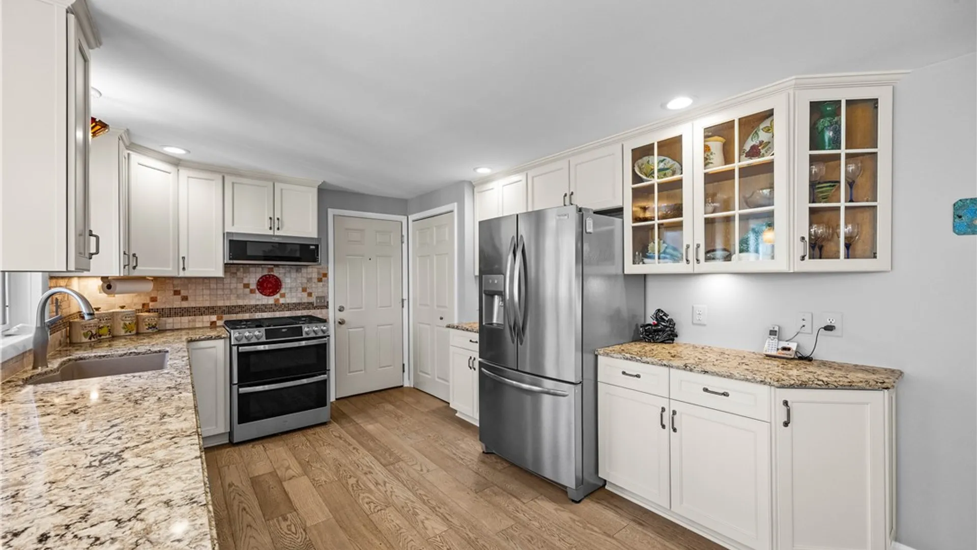 Property at 75 Crest View Drive, Penfield, NY 14625 8