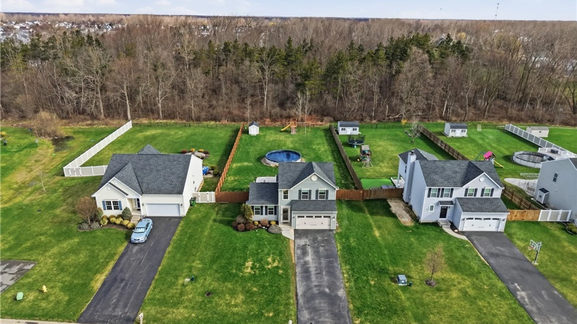 Property at 3773 Captains Way, Wheatfield, NY 14120 10