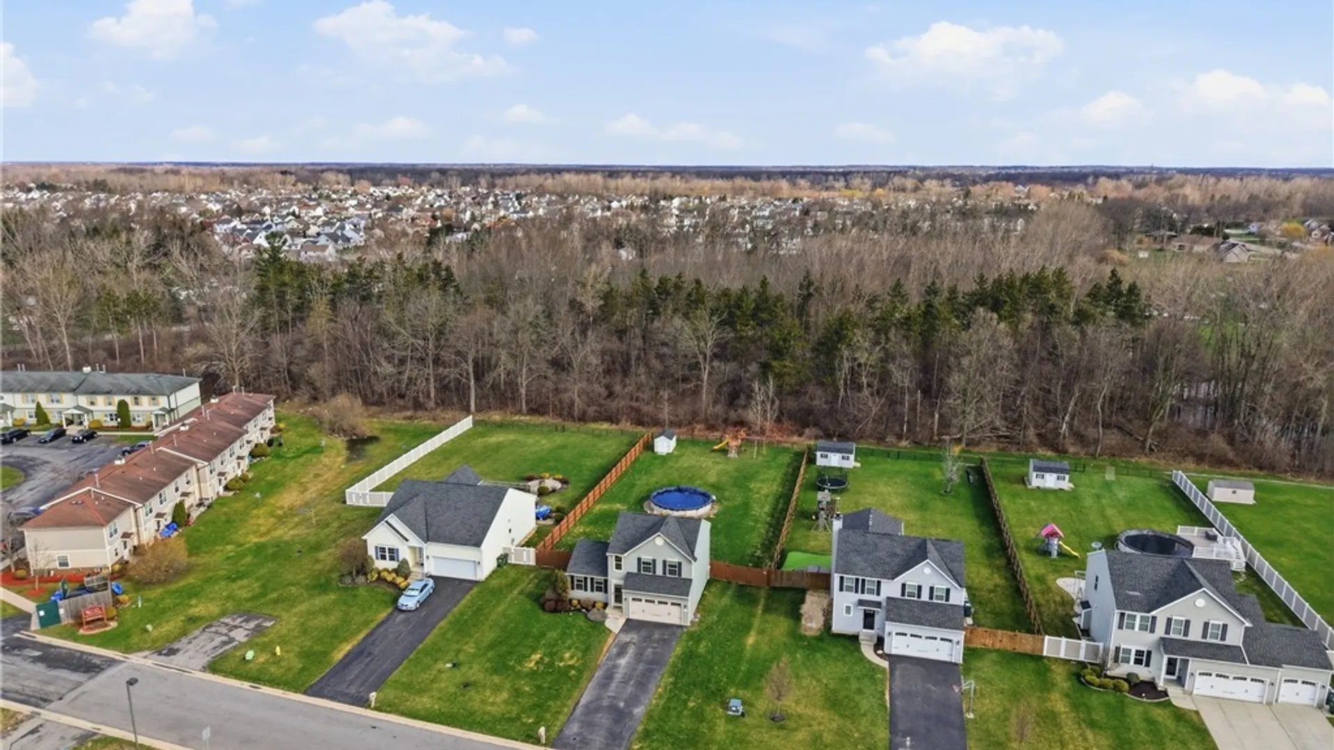 Property at 3773 Captains Way, Wheatfield, NY 14120 11