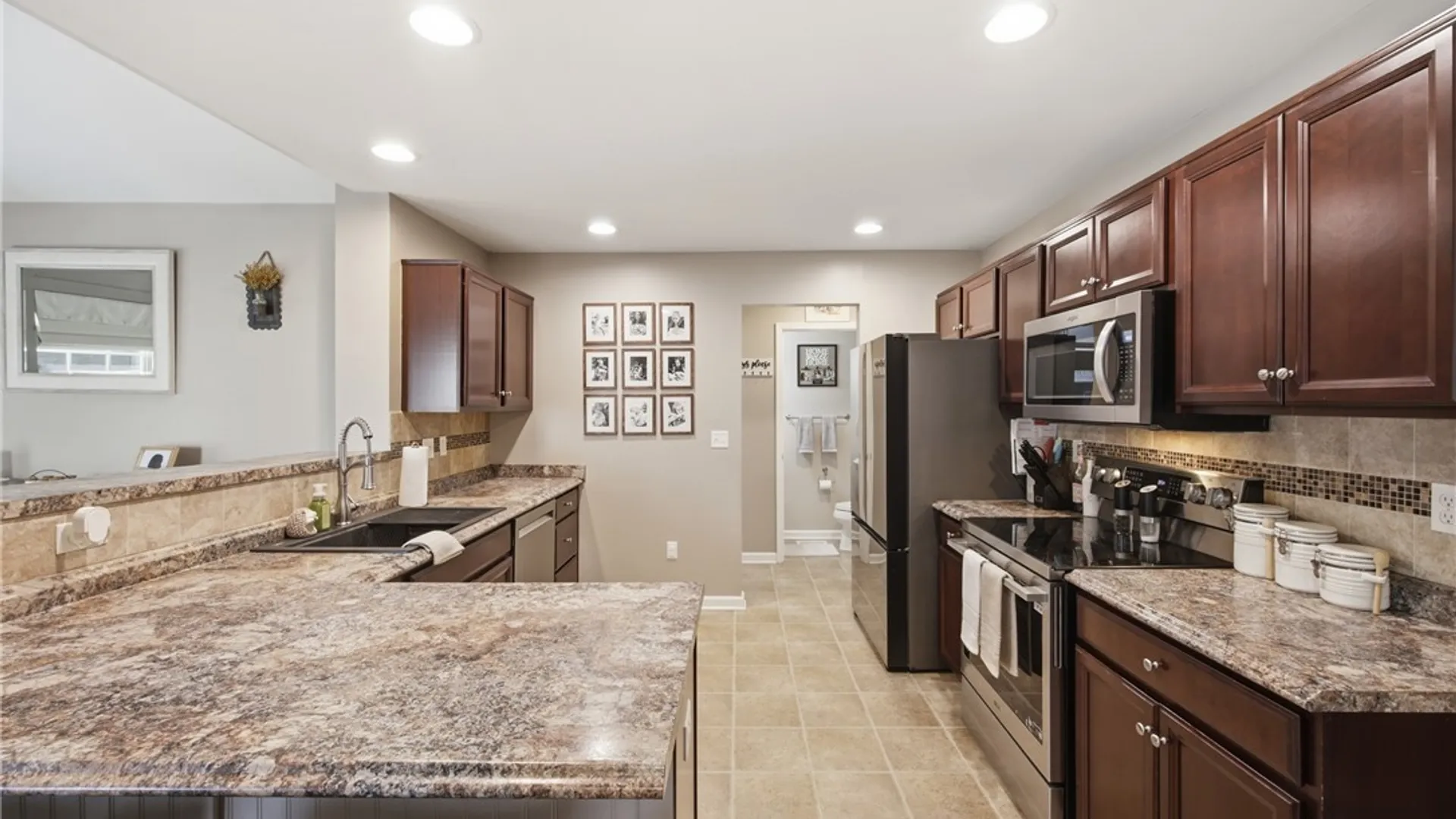 Property at 3773 Captains Way, Wheatfield, NY 14120 20