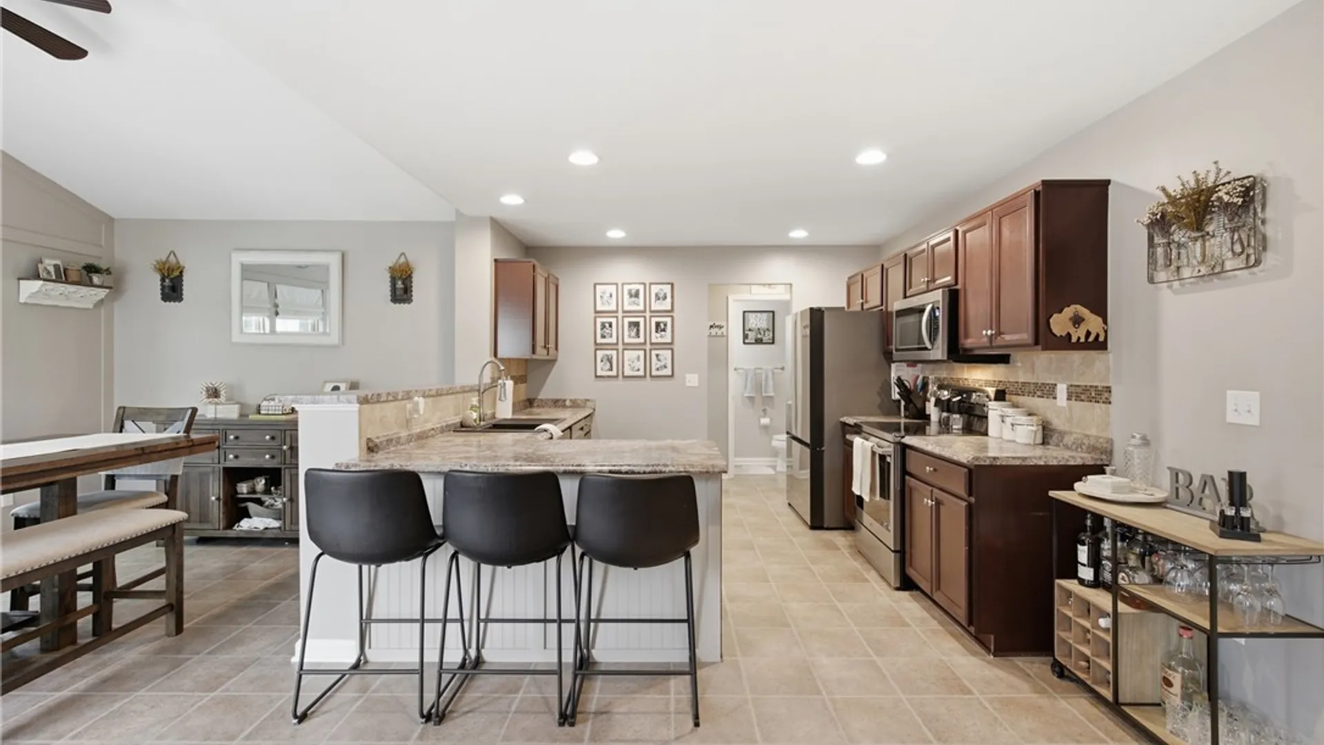 Property at 3773 Captains Way, Wheatfield, NY 14120 24