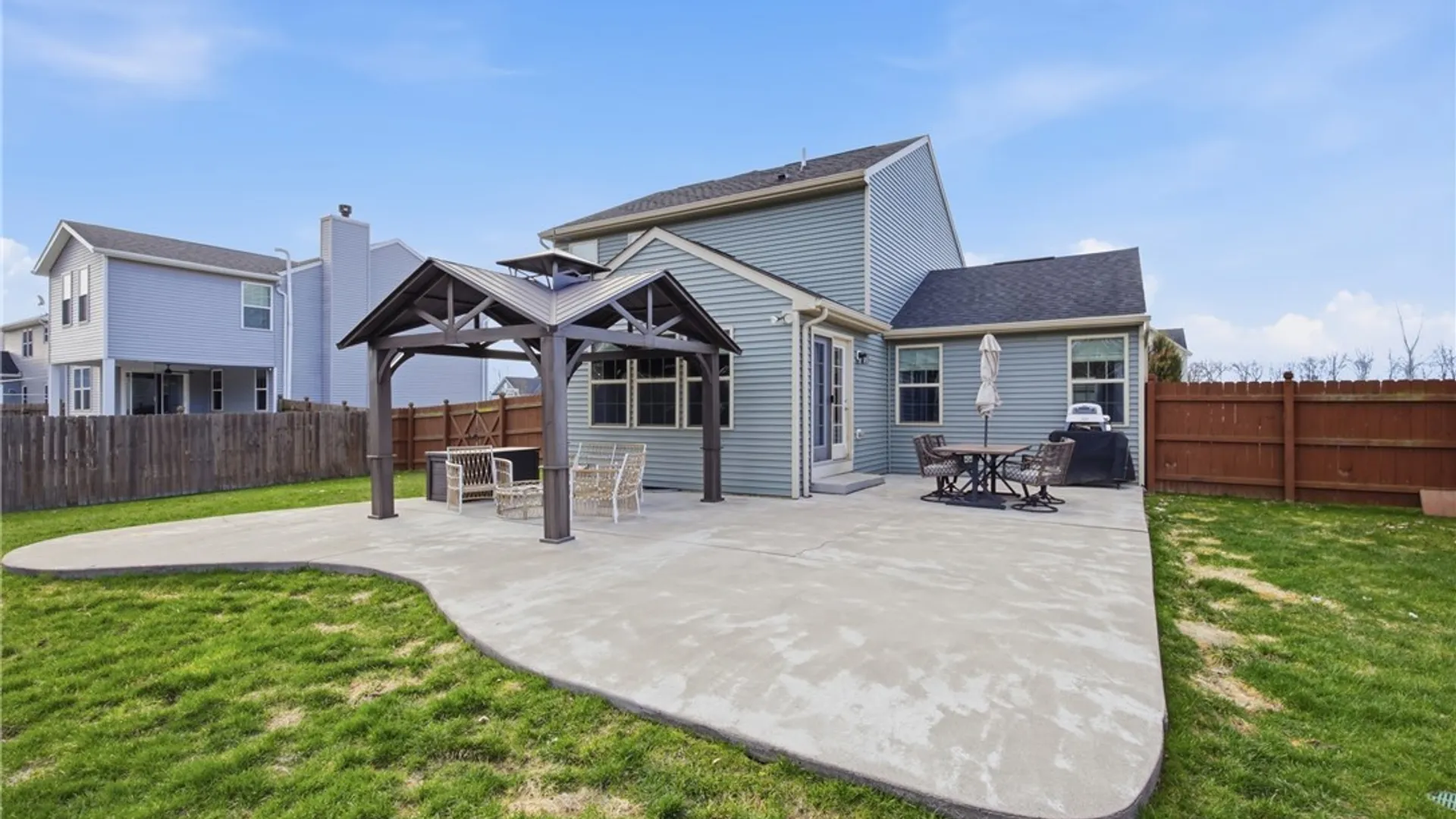 Property at 3773 Captains Way, Wheatfield, NY 14120 5