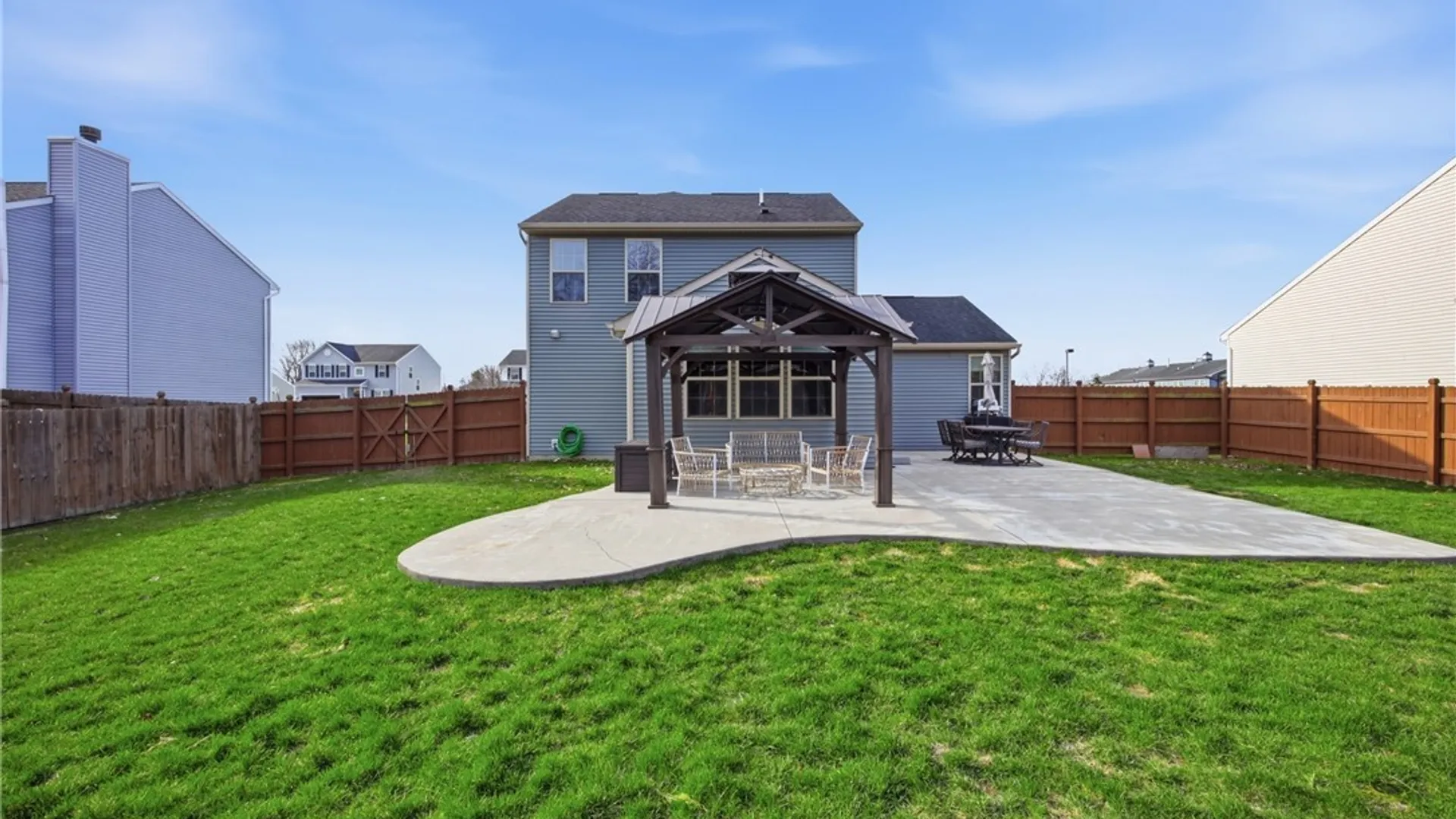 Property at 3773 Captains Way, Wheatfield, NY 14120 6