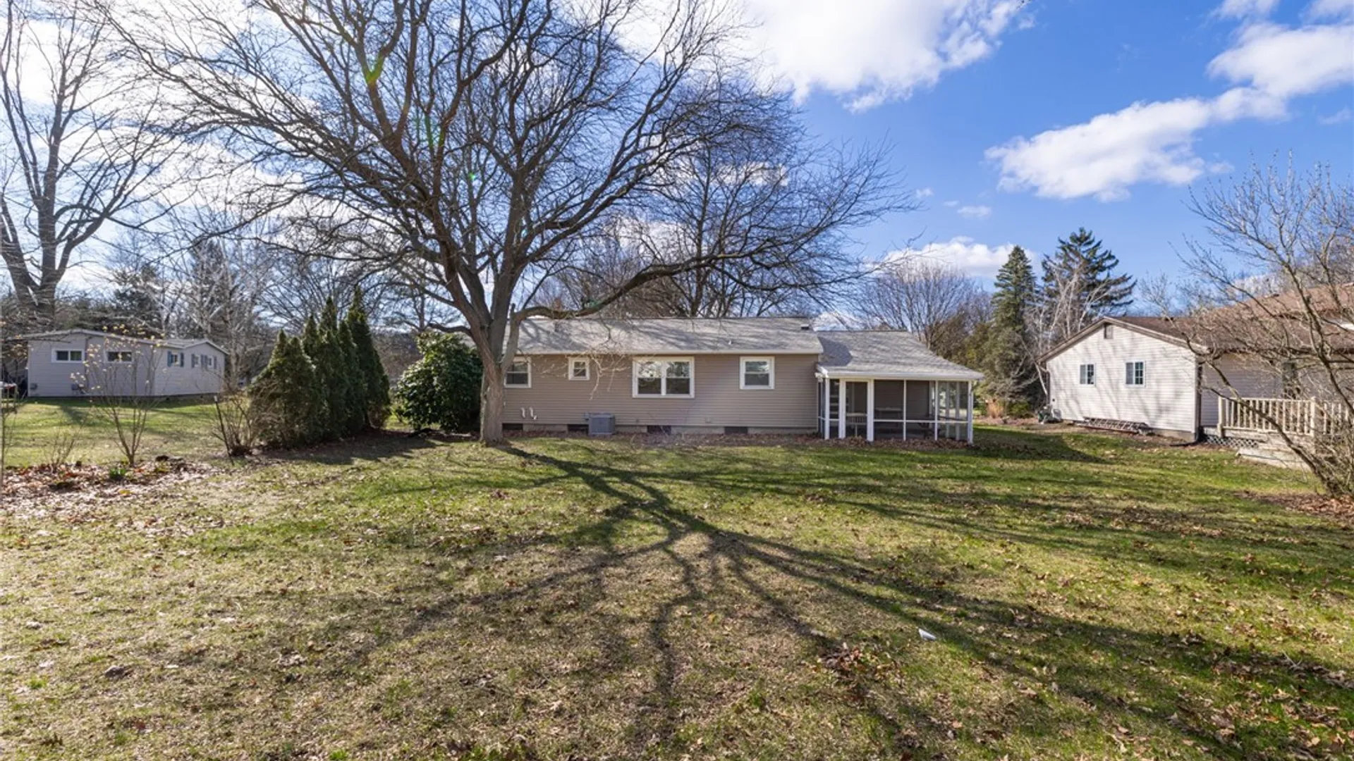 Property at 19 Berna Lane, Chili, NY 14624 20