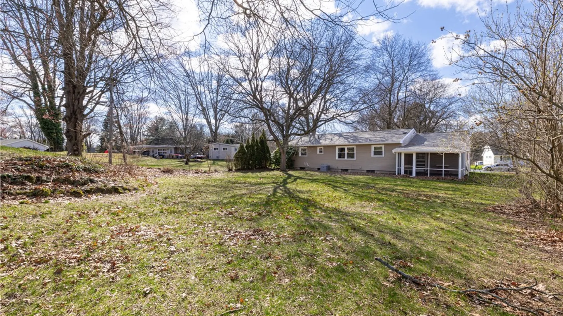 Property at 19 Berna Lane, Chili, NY 14624 21
