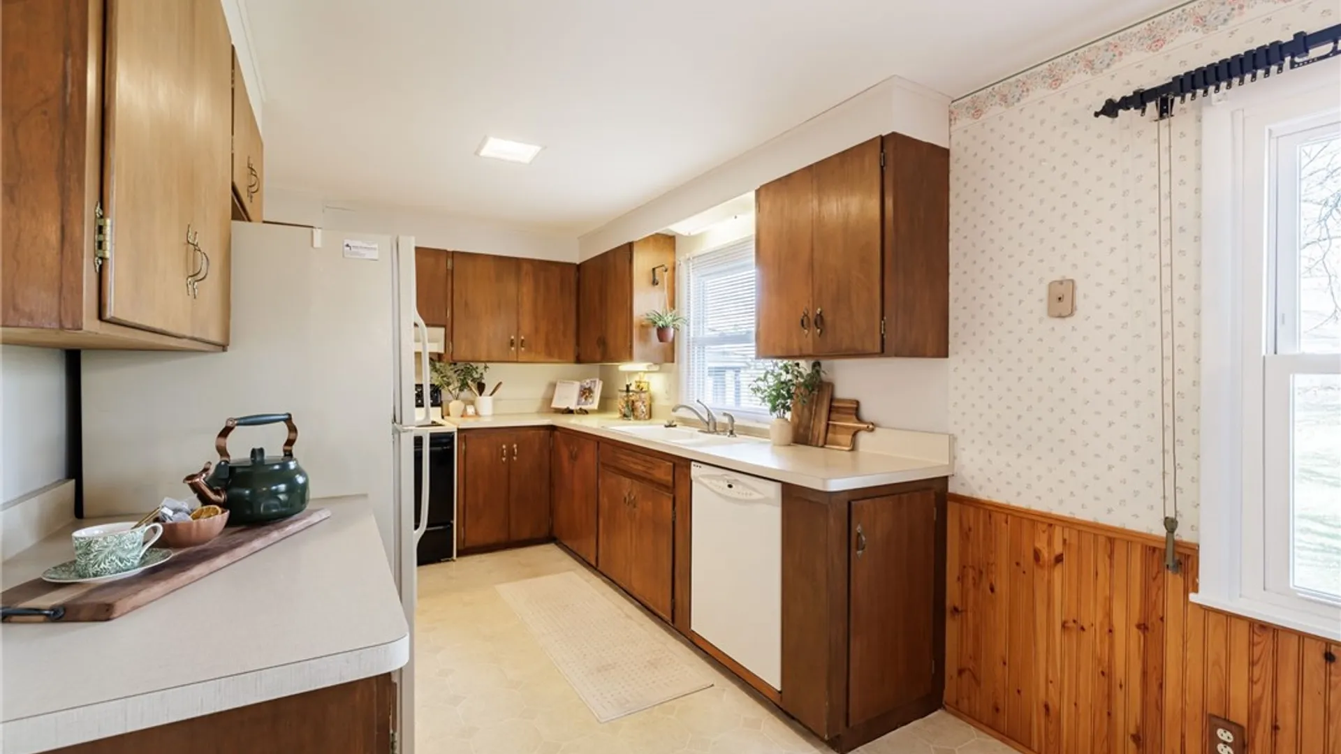 Property at 19 Berna Lane, Chili, NY 14624 8