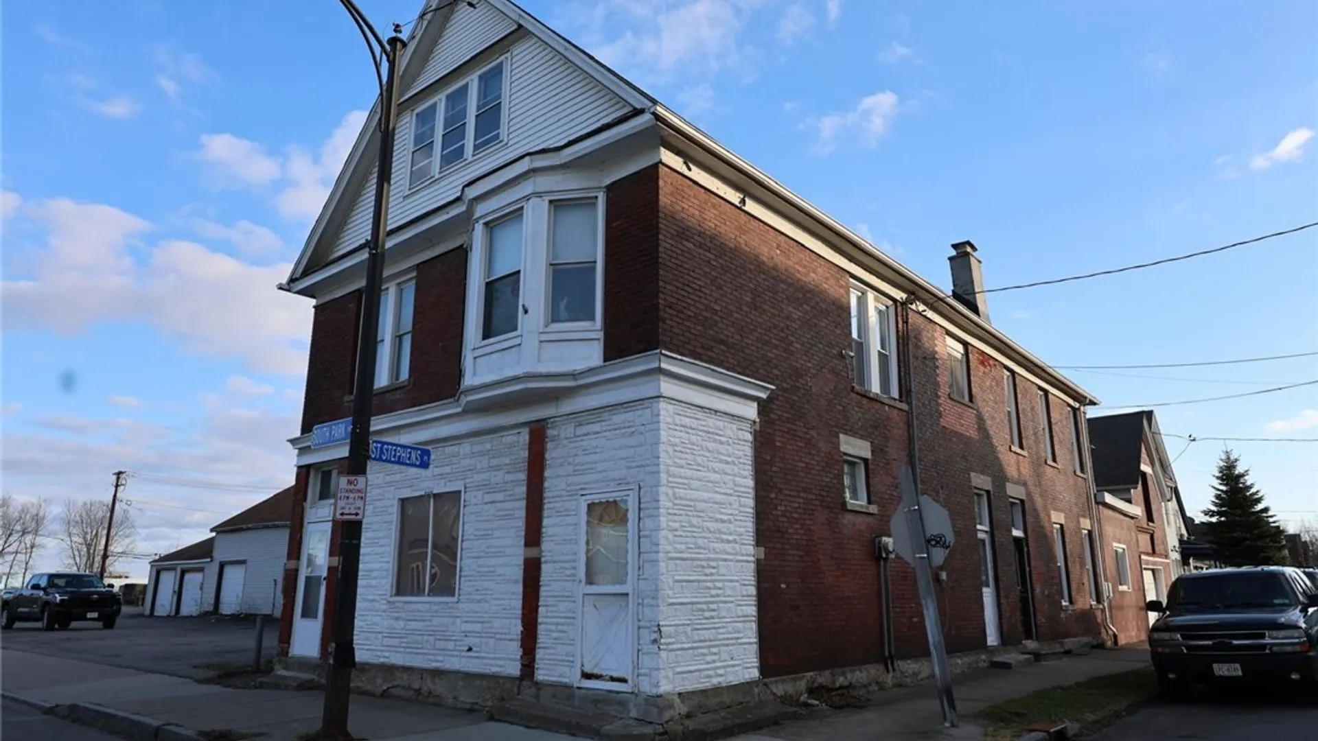 Property at 901 Park Avenue, Buffalo, NY 14210 3