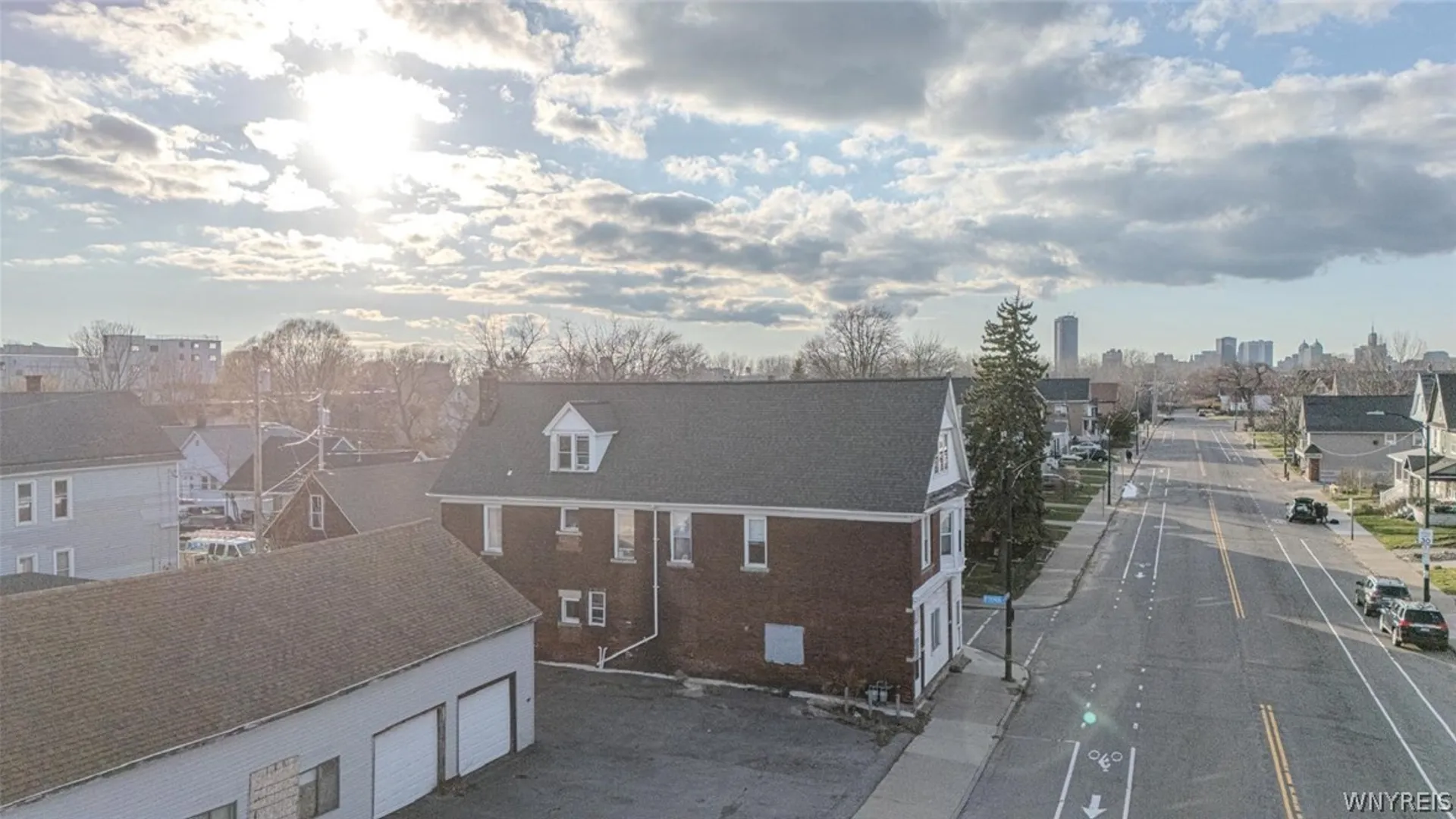 Property at 901 Park Avenue, Buffalo, NY 14210 7