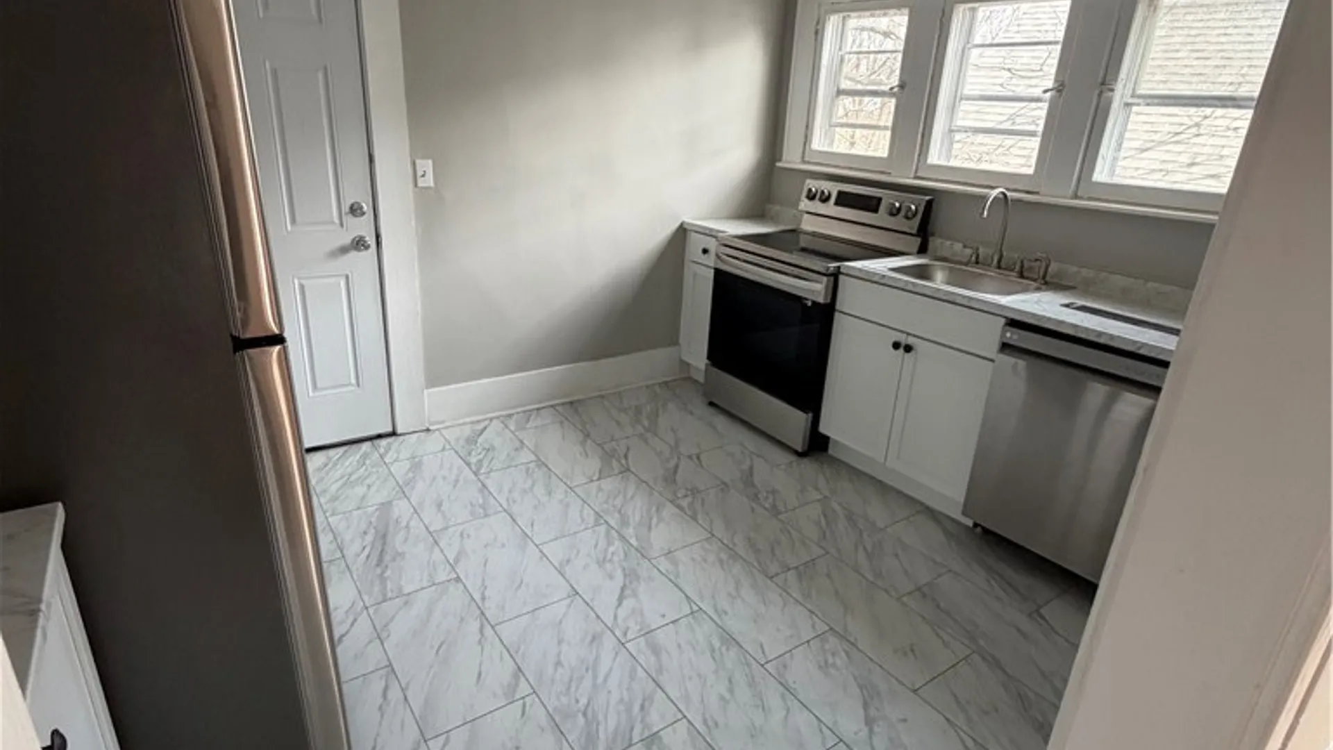 Property at 501-2 Clarendon Street, Syracuse, NY 13210 7