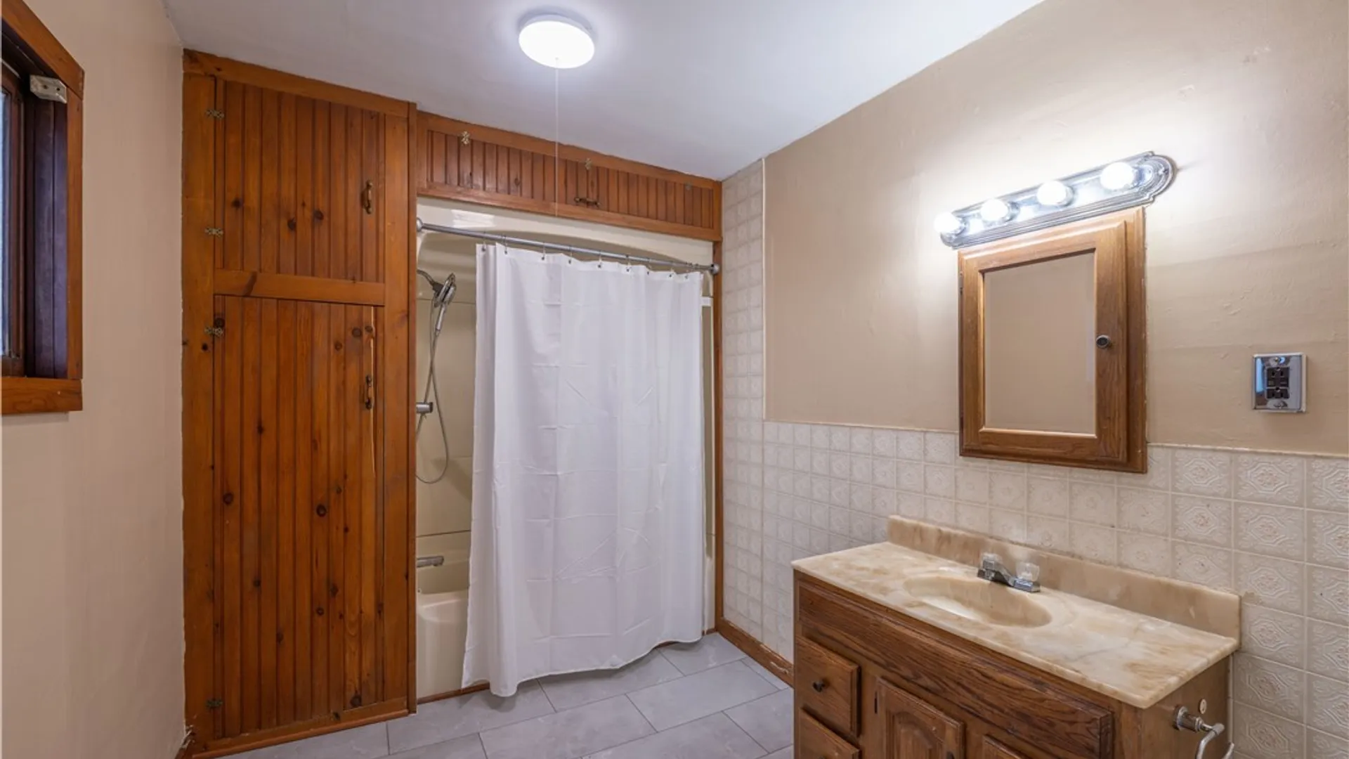 Property at 328 Pleasant Avenue, Herkimer, NY 13350 14