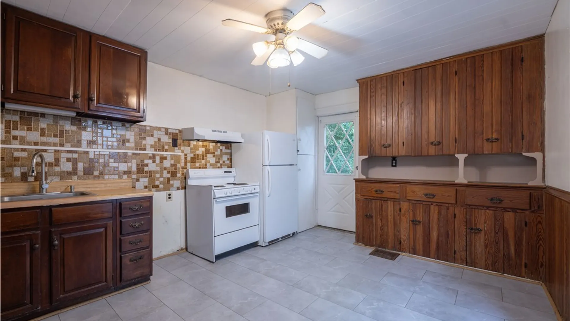 Property at 328 Pleasant Avenue, Herkimer, NY 13350 32