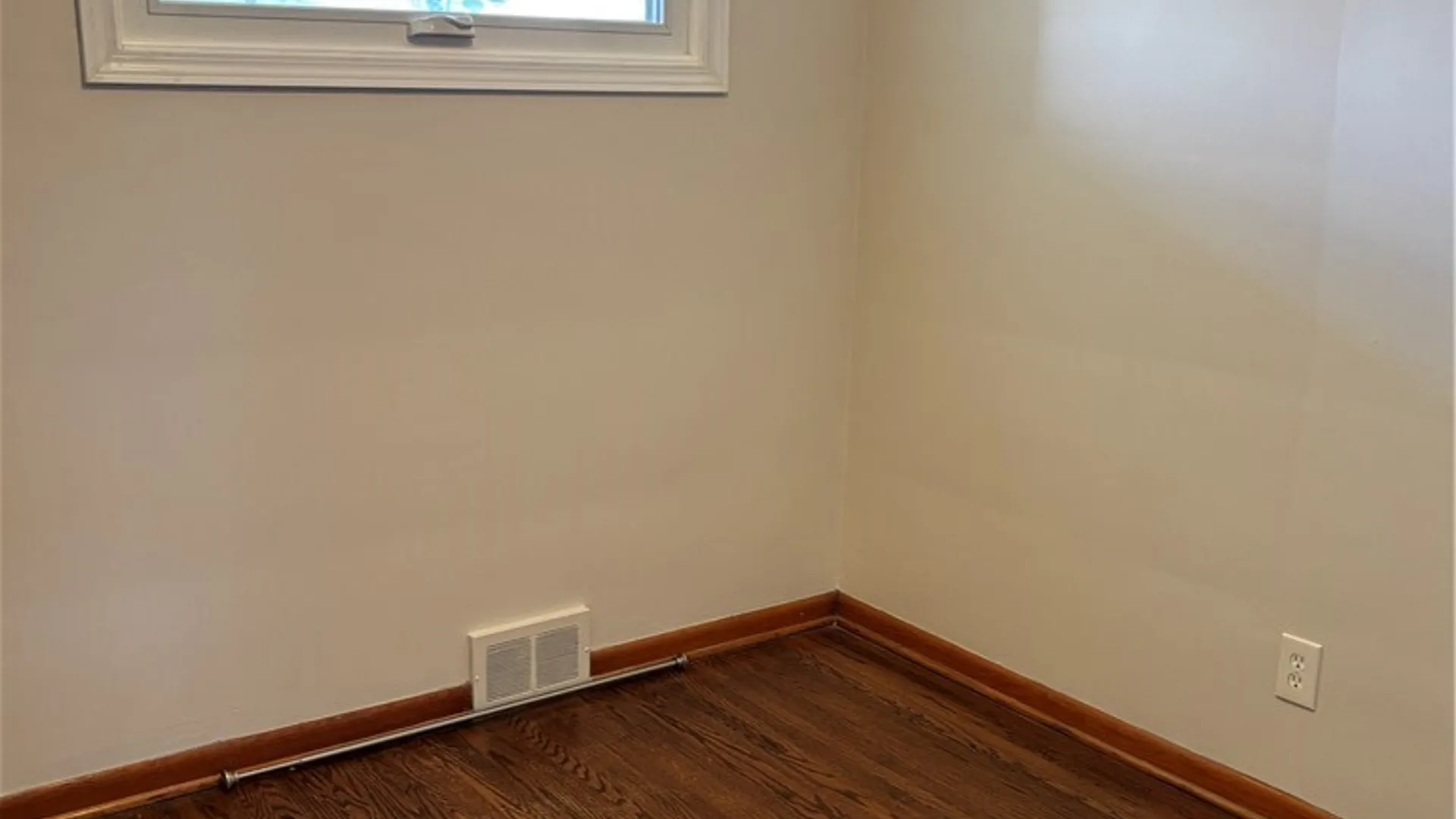 Property at 42 Kerr Avenue, Tonawanda, NY 14150 10