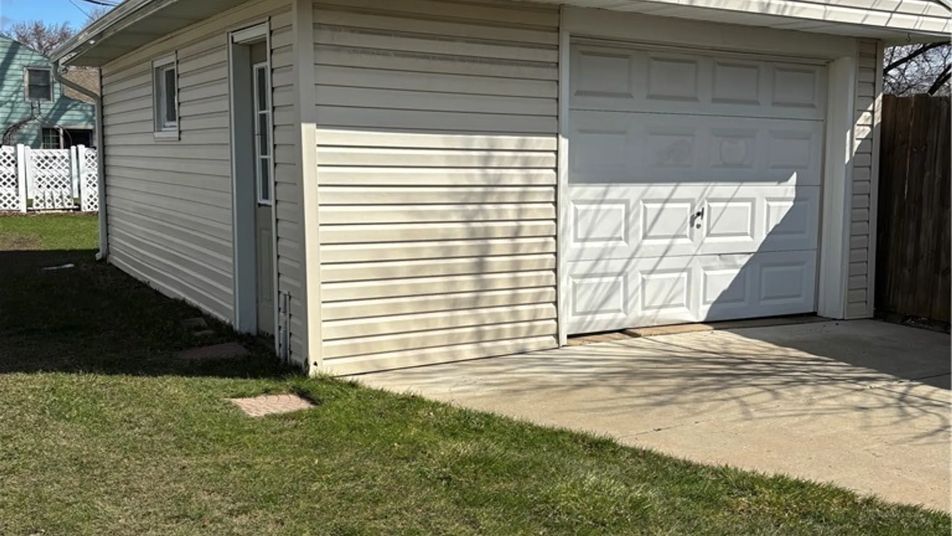 Property at 42 Kerr Avenue, Tonawanda, NY 14150 2