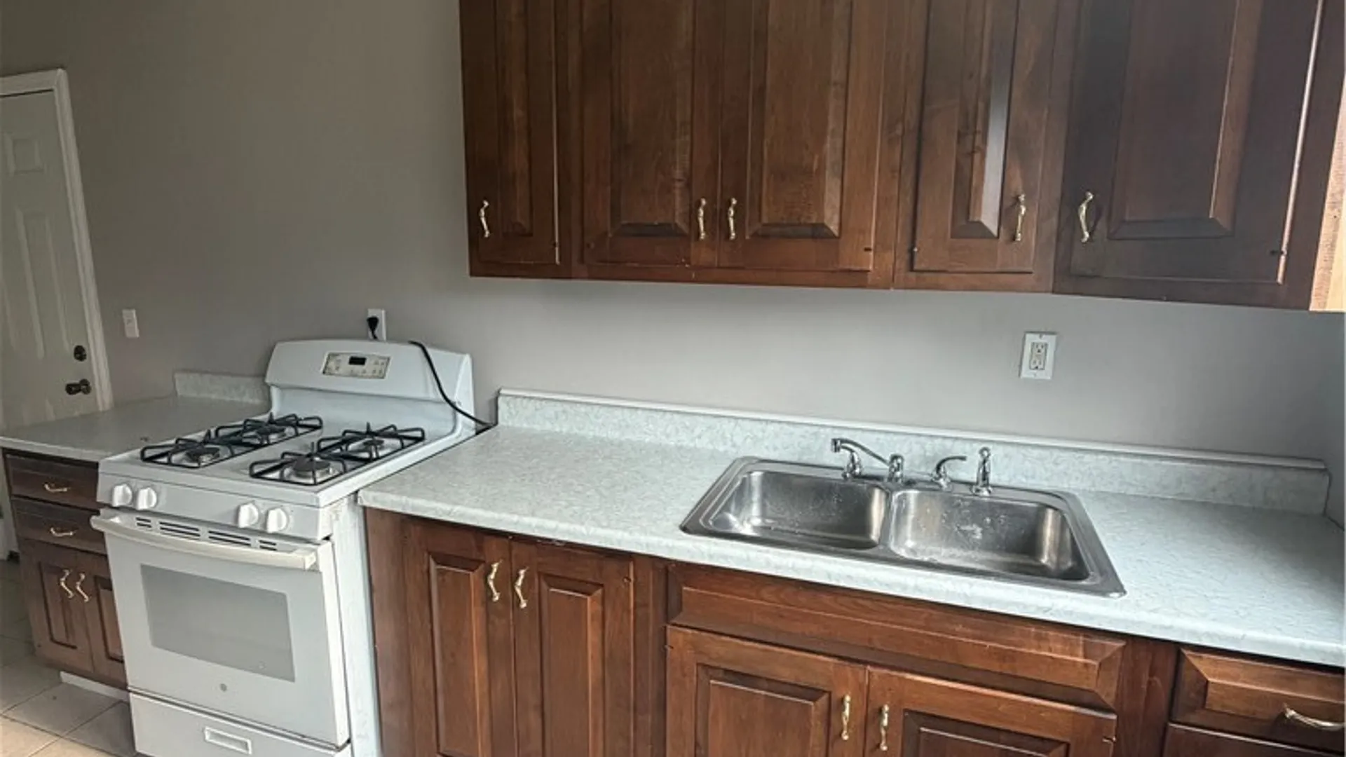 Property at 214-1 Rowland Street, Syracuse, NY 13204 10