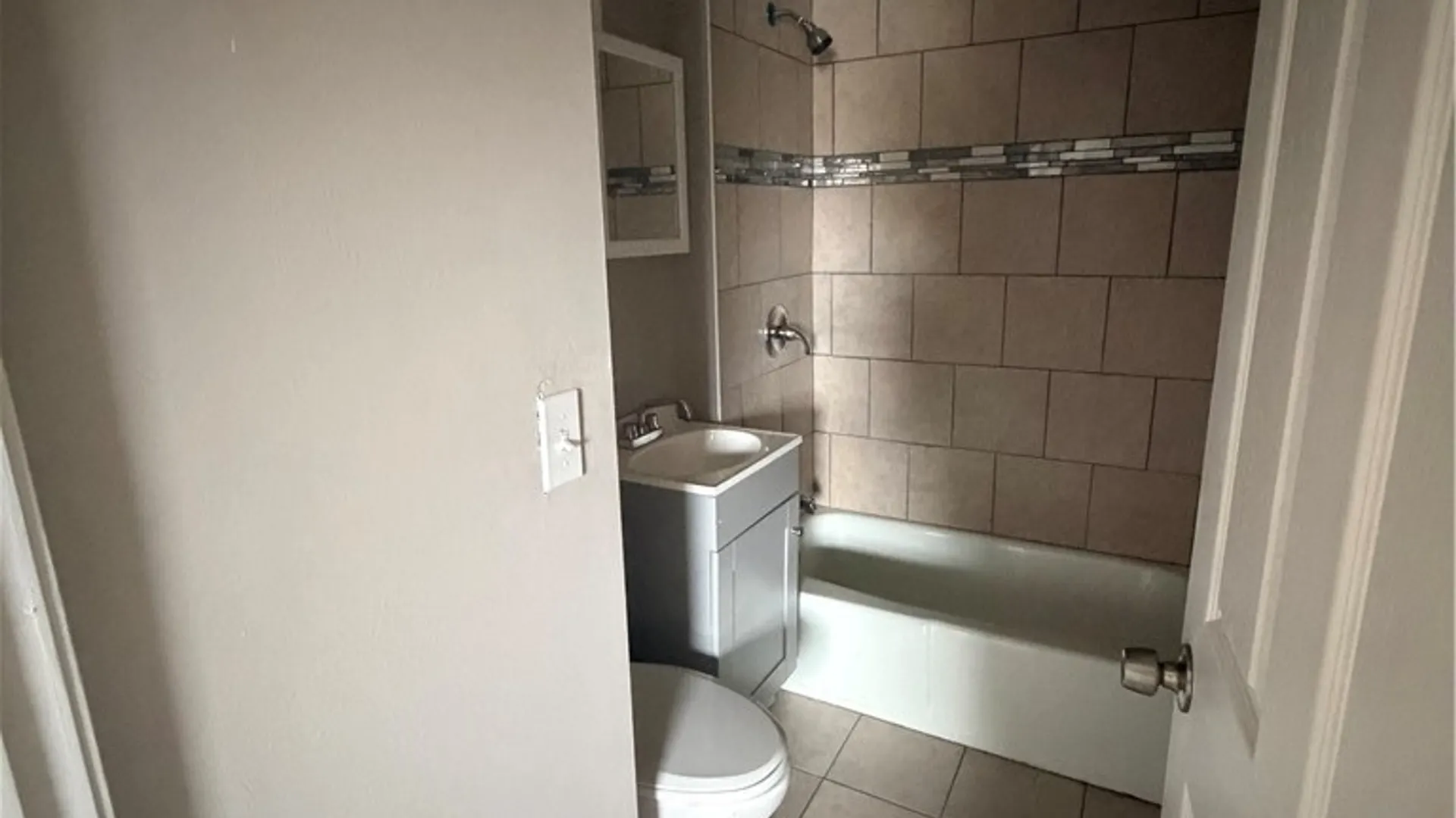 Property at 214-1 Rowland Street, Syracuse, NY 13204 5