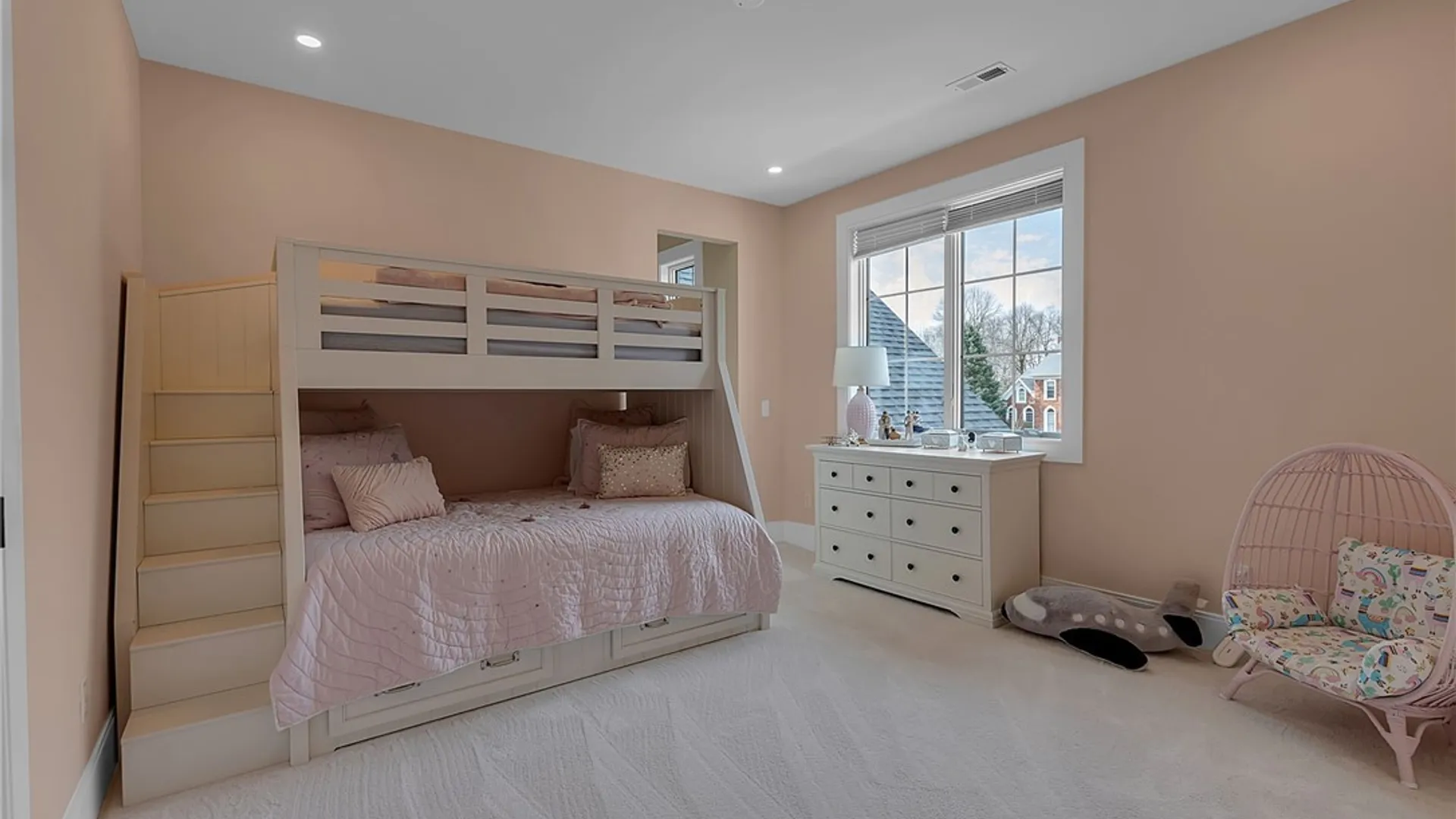 Property at 4975 Spaulding Drive, Clarence, NY 14031 35