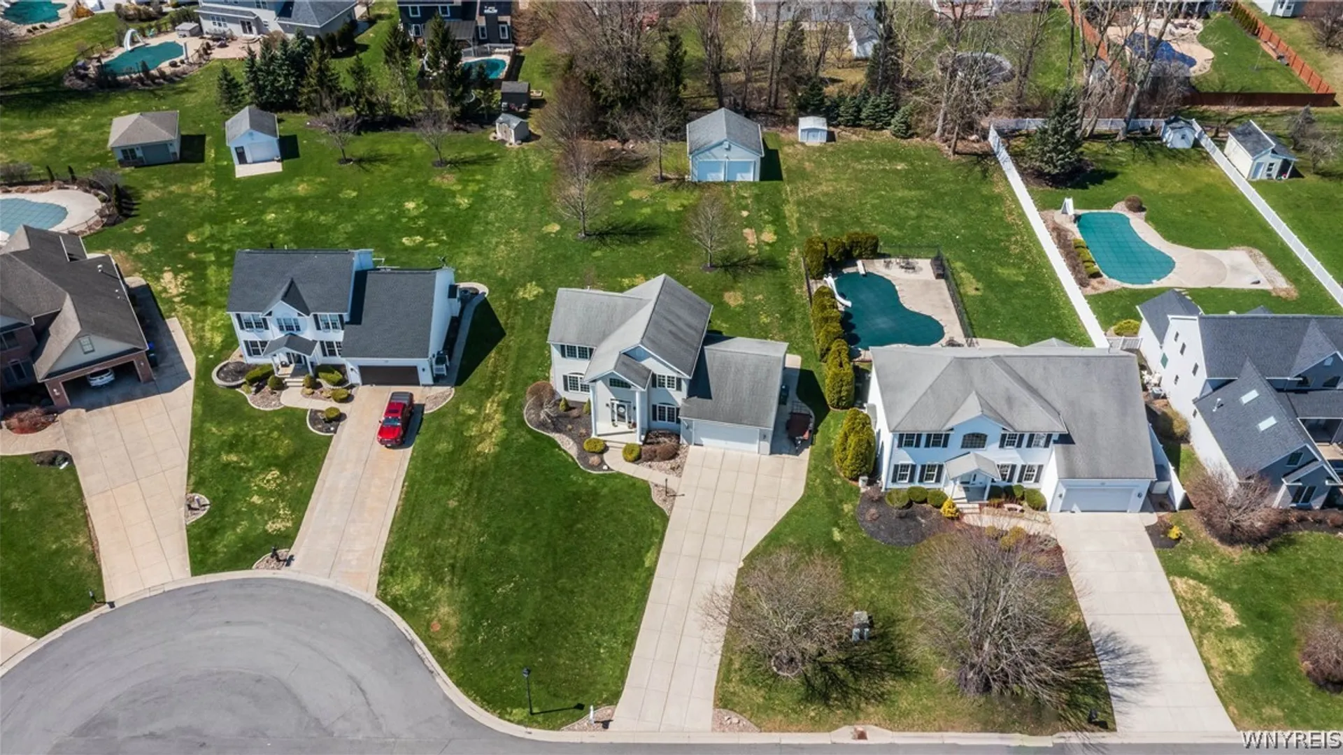Property at 7374 Graydon Drive, Wheatfield, NY 14120 10