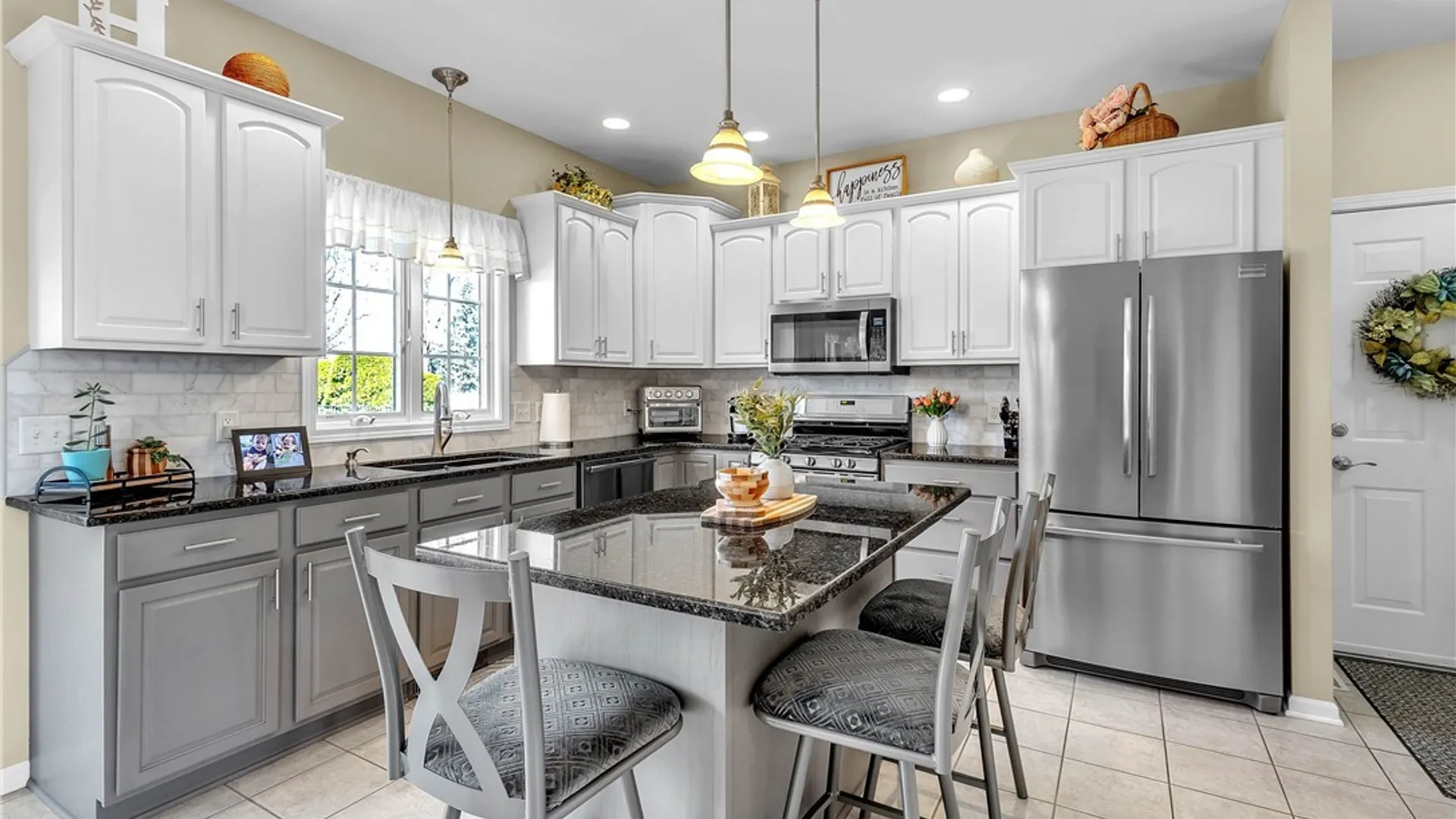 Property at 7374 Graydon Drive, Wheatfield, NY 14120 16