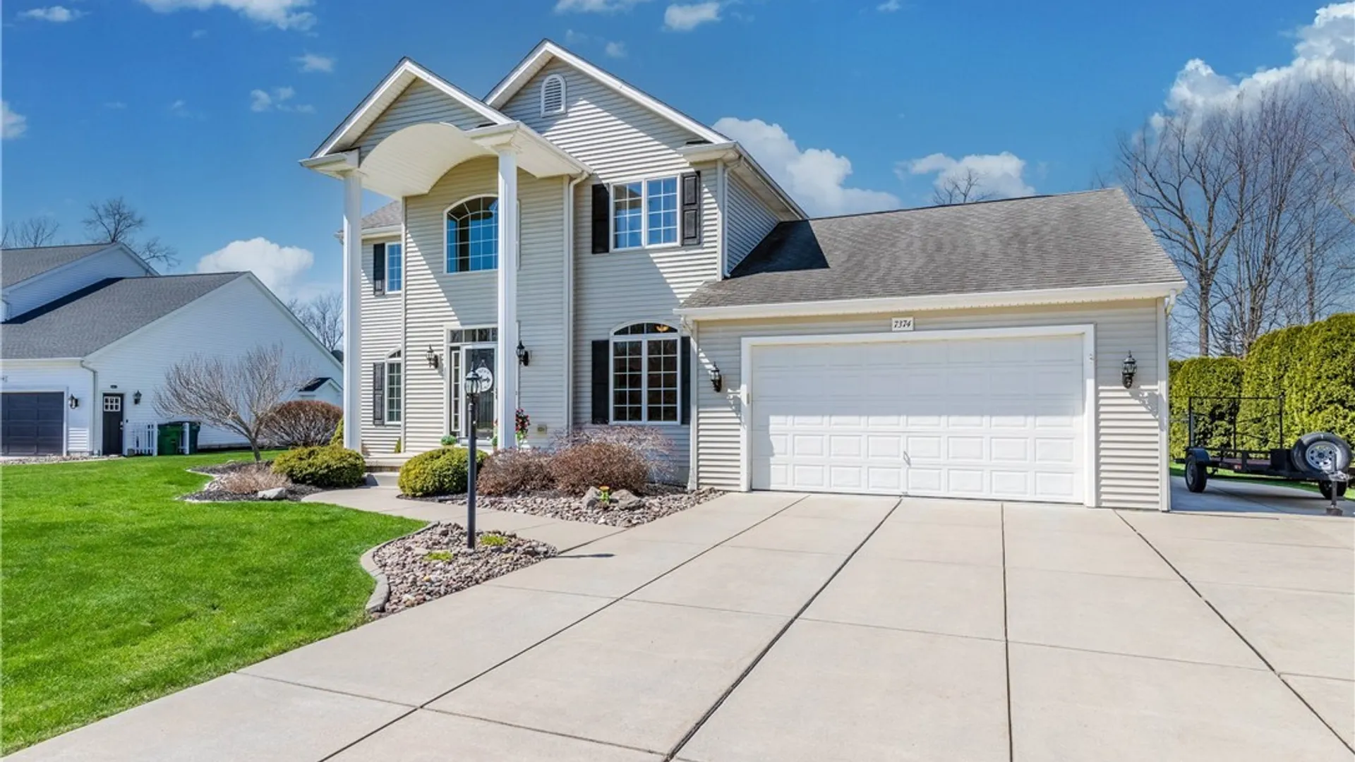 Property at 7374 Graydon Drive, Wheatfield, NY 14120 2