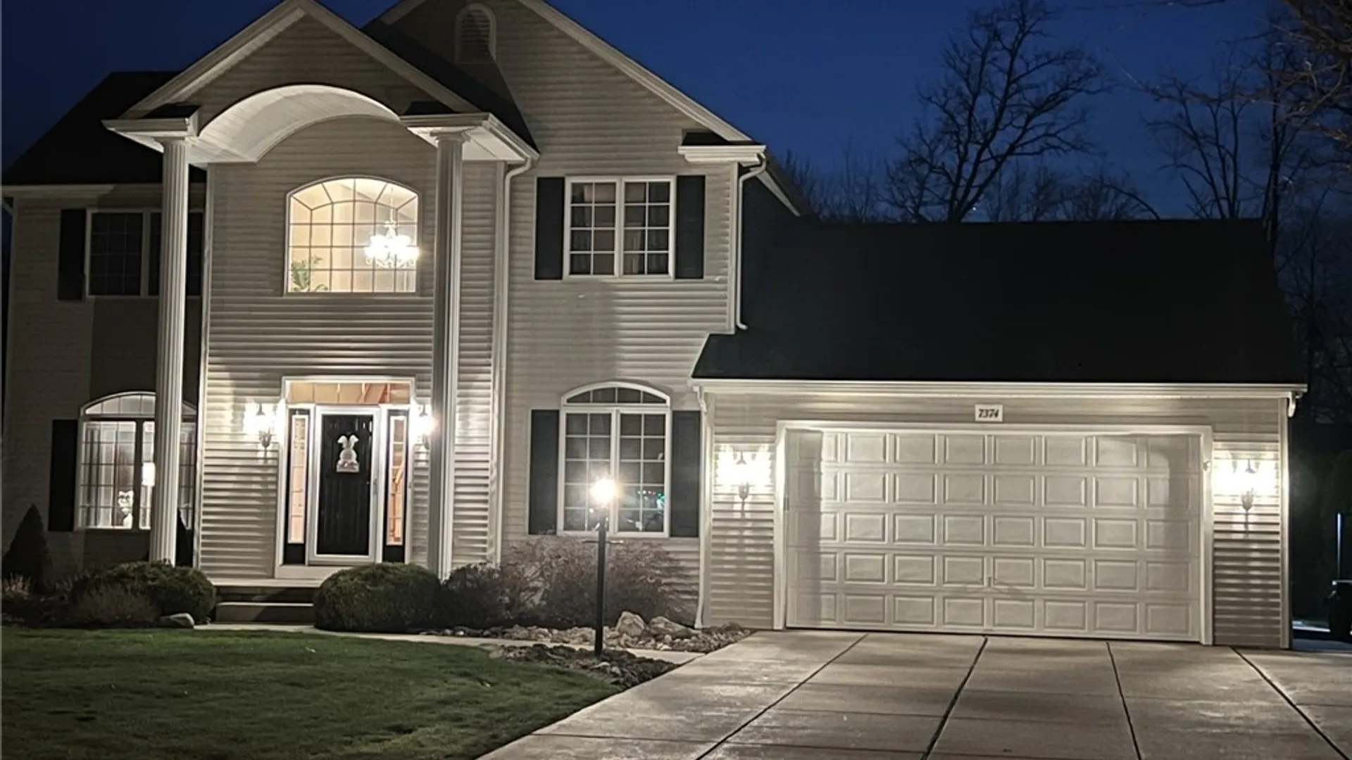 Property at 7374 Graydon Drive, Wheatfield, NY 14120 4