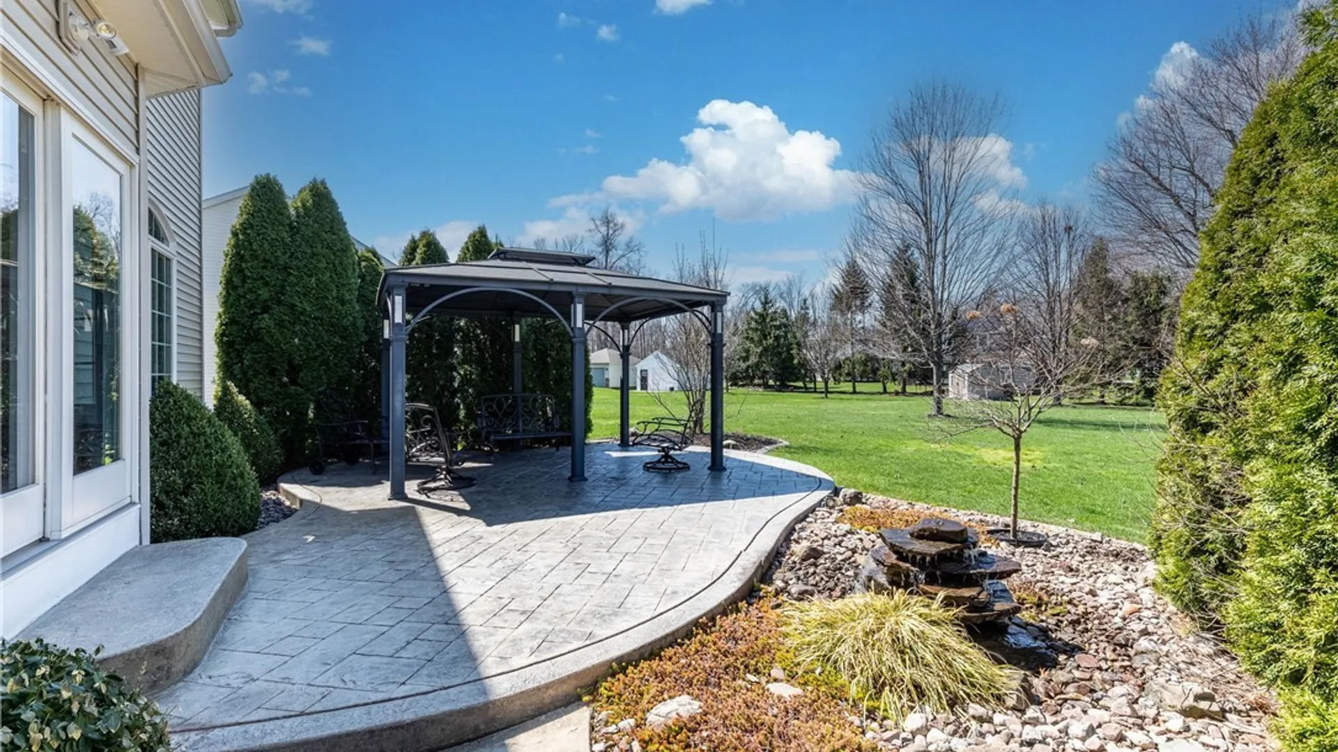 Property at 7374 Graydon Drive, Wheatfield, NY 14120 8