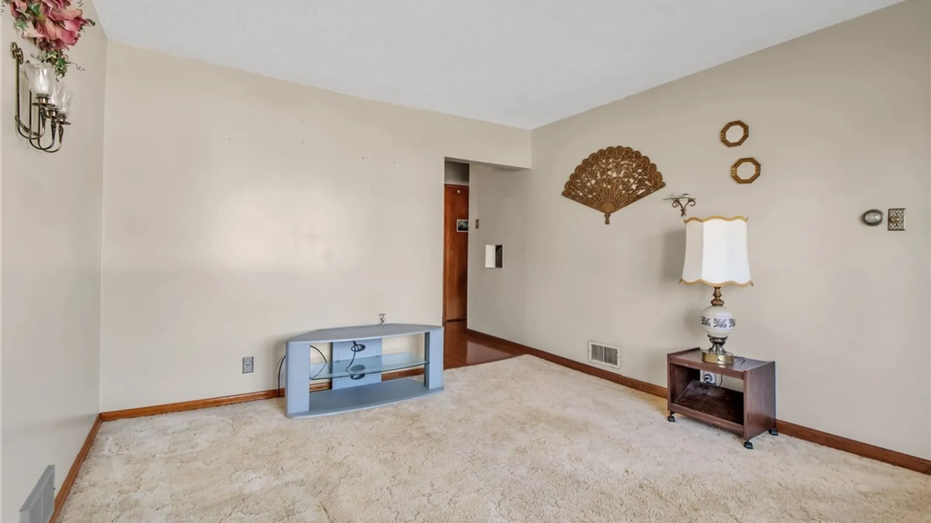 Property at 31 Jackson Avenue, Lackawanna, NY 14218 12