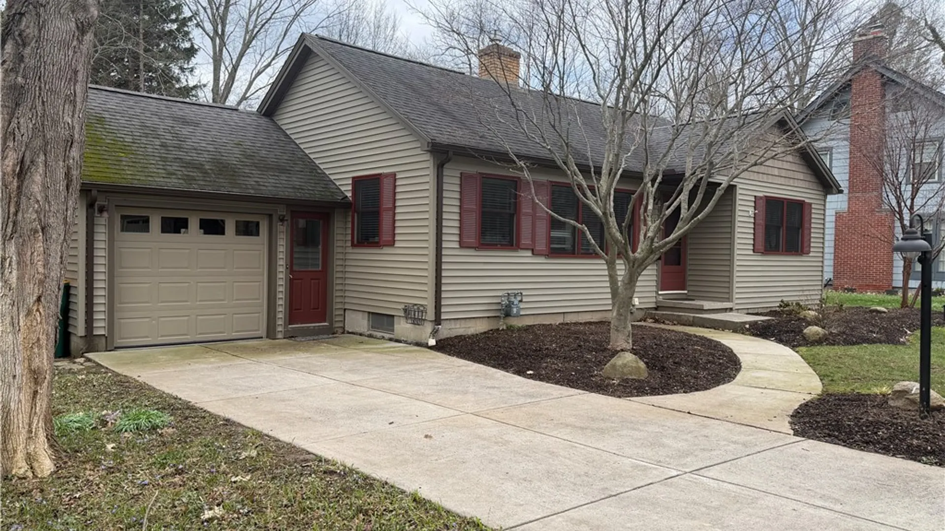 Property at 811 Lawrence Avenue, Aurora, NY 14052 3