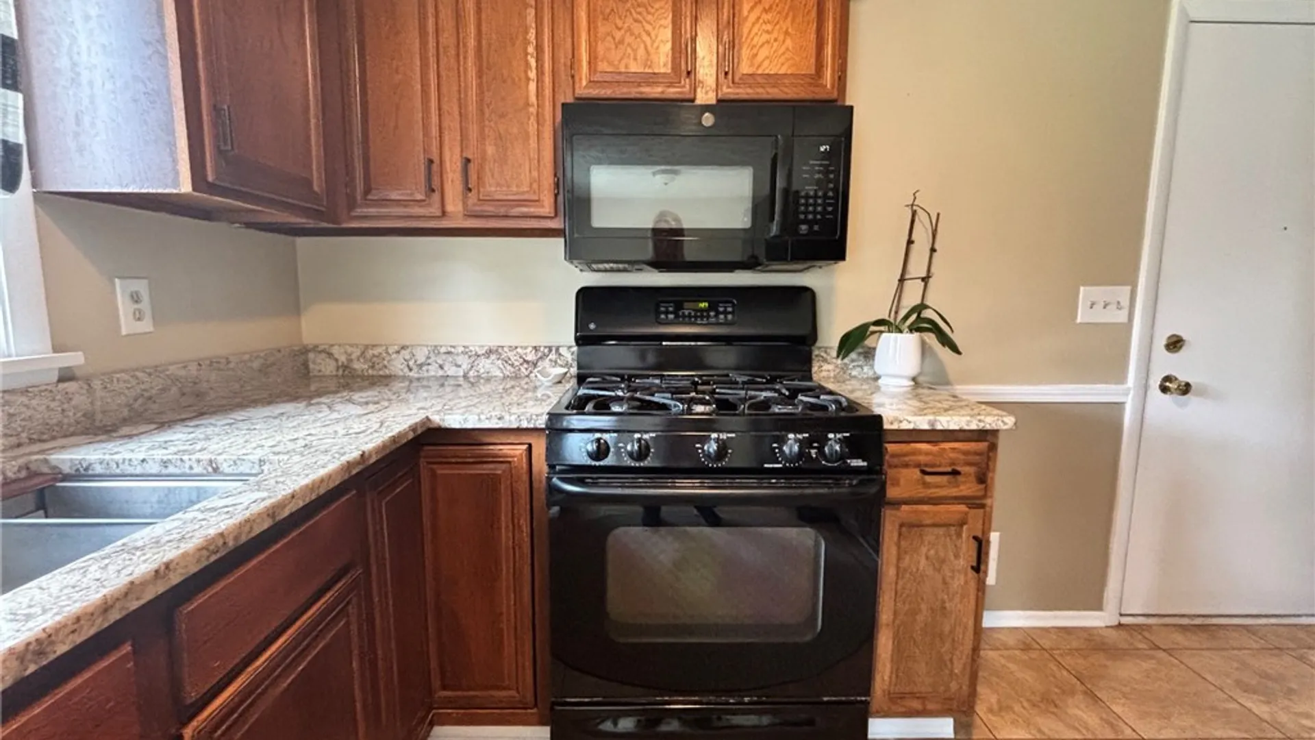 Property at 78 Bru Mar Drive, Gates, NY 14606 12