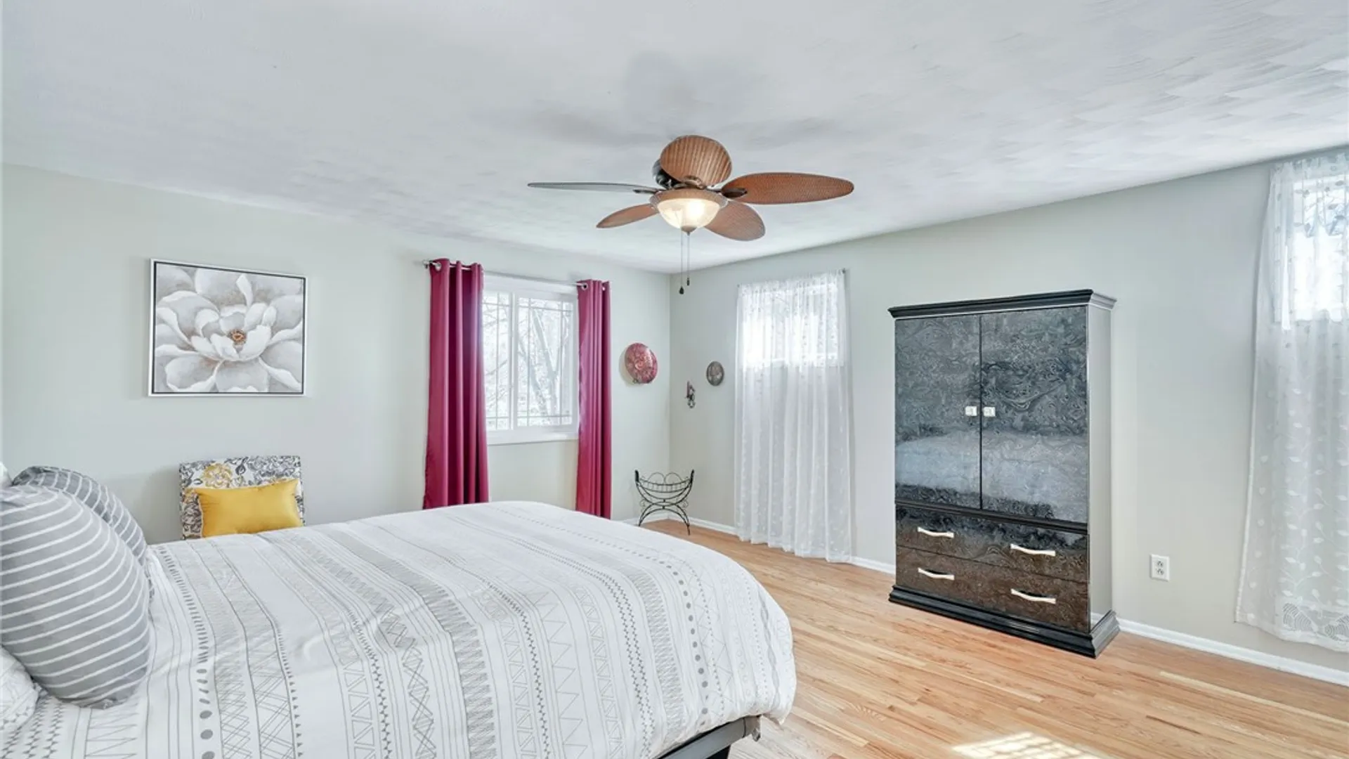 Property at 1557 Greensboro Drive, Webster, NY 14580 25