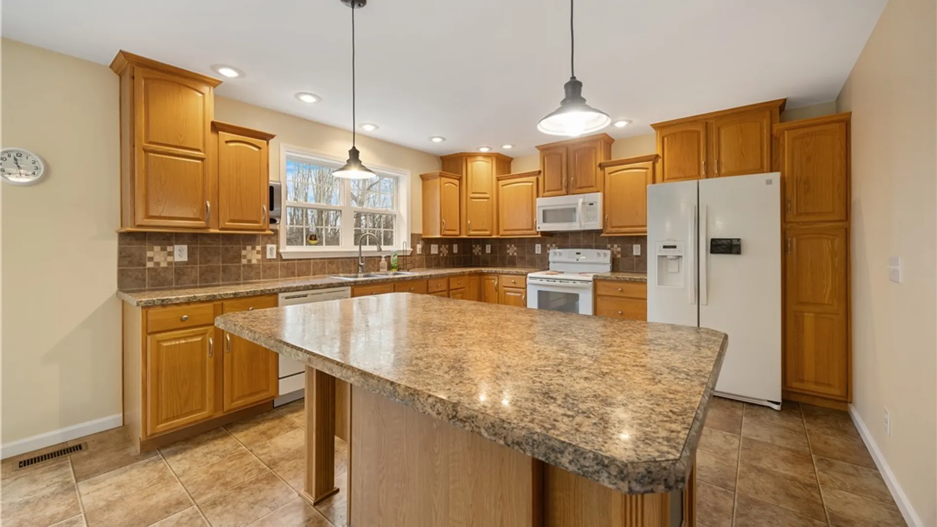 Property at 8759 Fergerson Road, Cicero, NY 13039 22