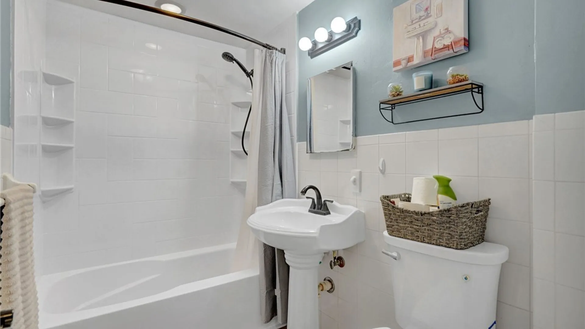 Property at 200 Queensway Road, Elma, NY 14059 15