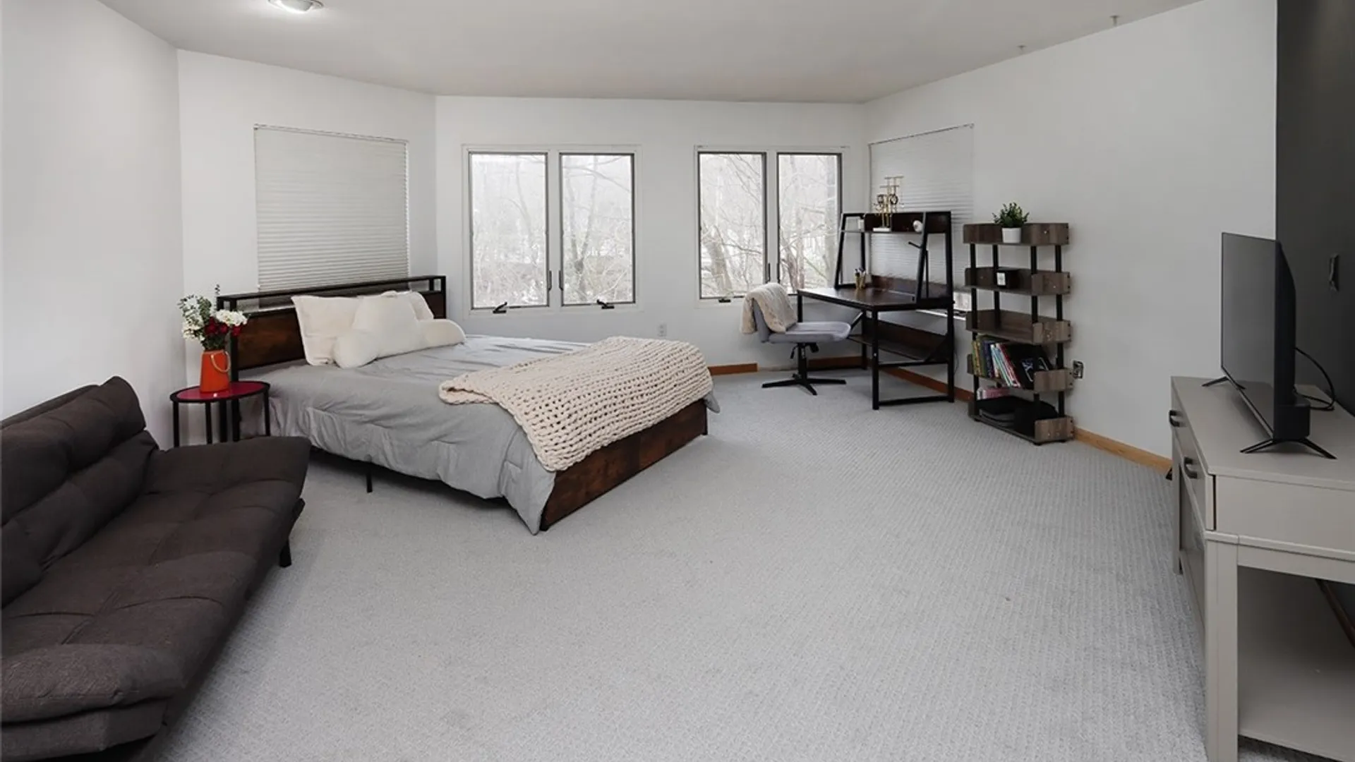 Property at 7807 Clearwater Circle, Pompey, NY 13104 28