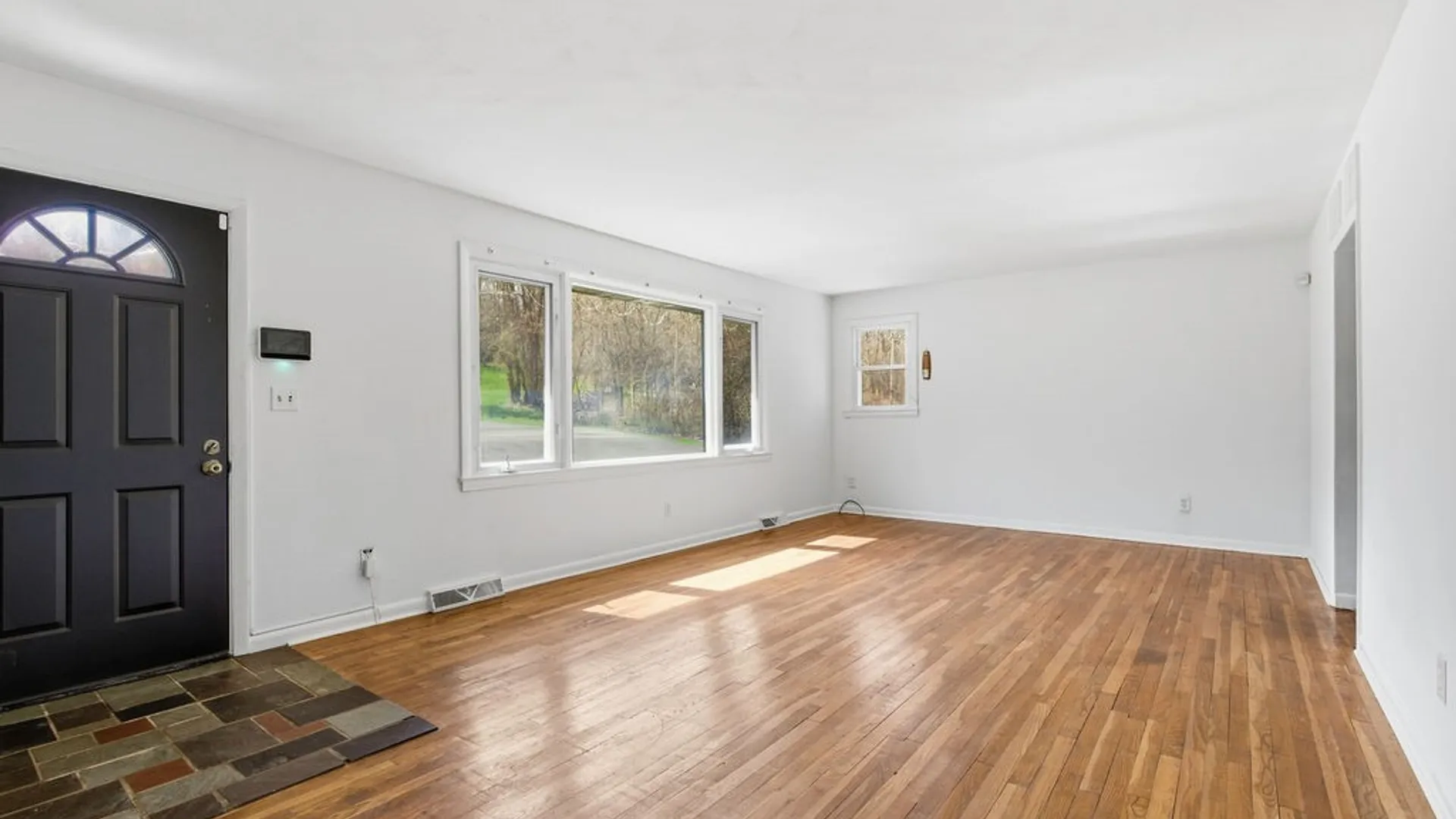 Property at 5960 Newport Road, Camillus, NY 13031 6