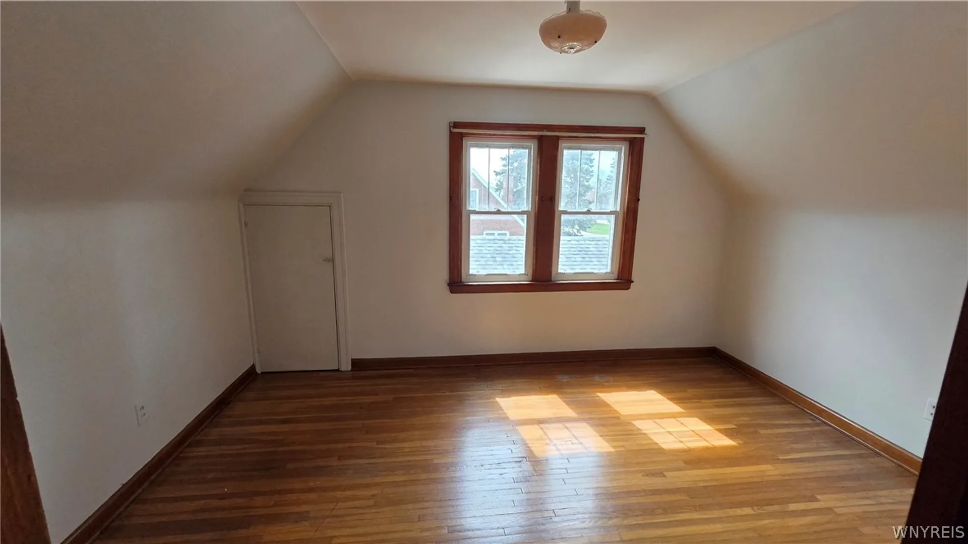Property at 1 Cresthaven Drive, Cheektowaga, NY 14225 20
