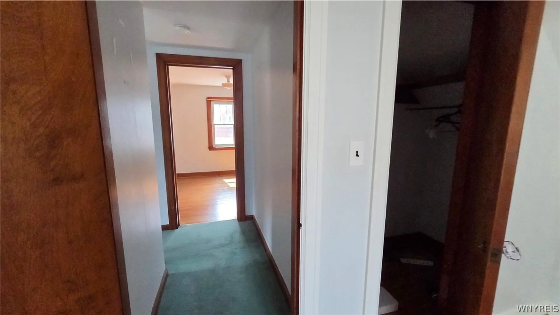 Property at 1 Cresthaven Drive, Cheektowaga, NY 14225 21
