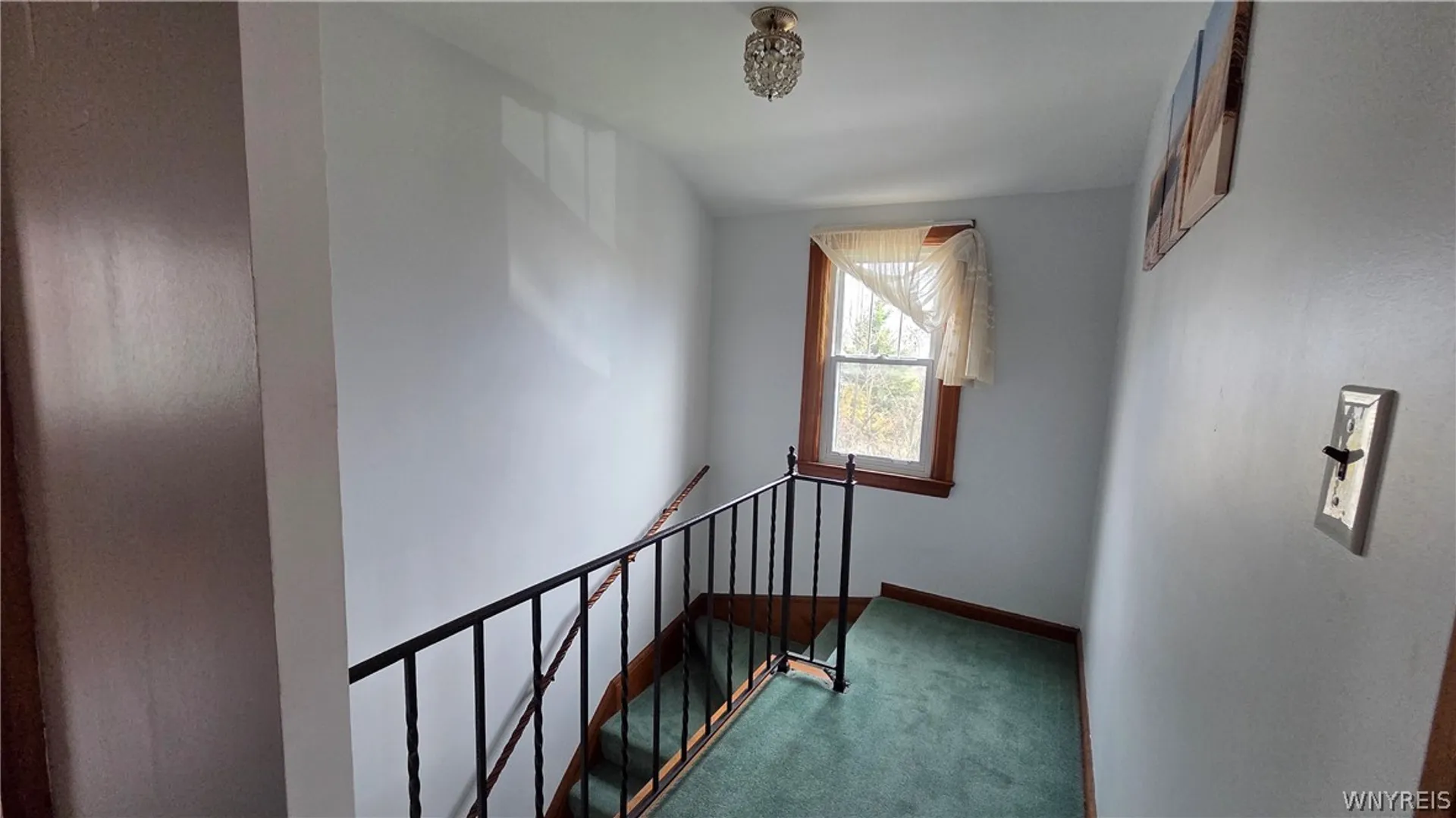 Property at 1 Cresthaven Drive, Cheektowaga, NY 14225 22