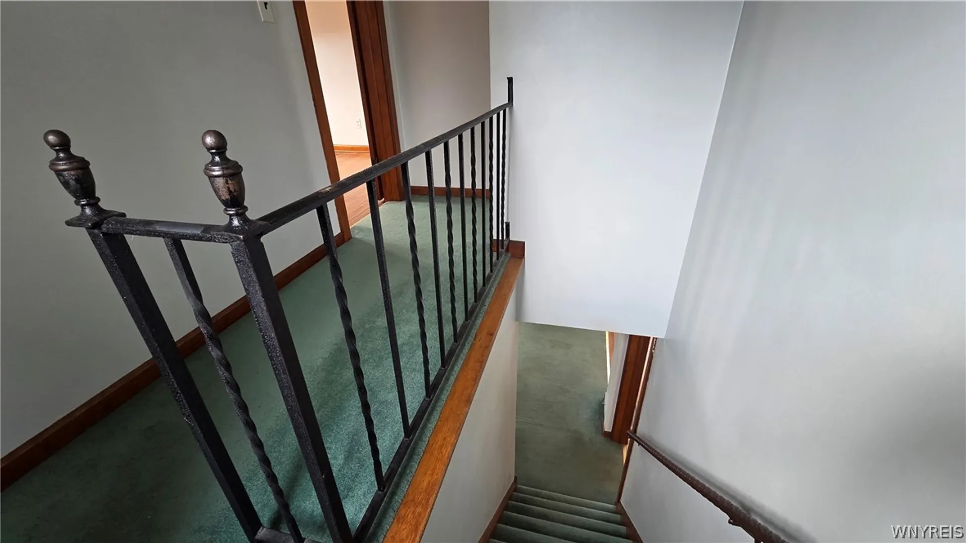 Property at 1 Cresthaven Drive, Cheektowaga, NY 14225 23