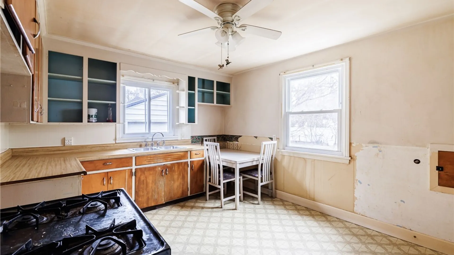 Property at 246 Thorndyke Road, Irondequoit, NY 14617 11