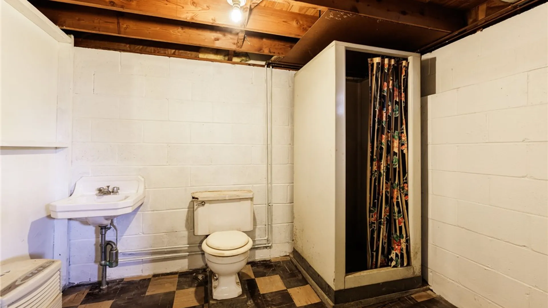 Property at 246 Thorndyke Road, Irondequoit, NY 14617 21