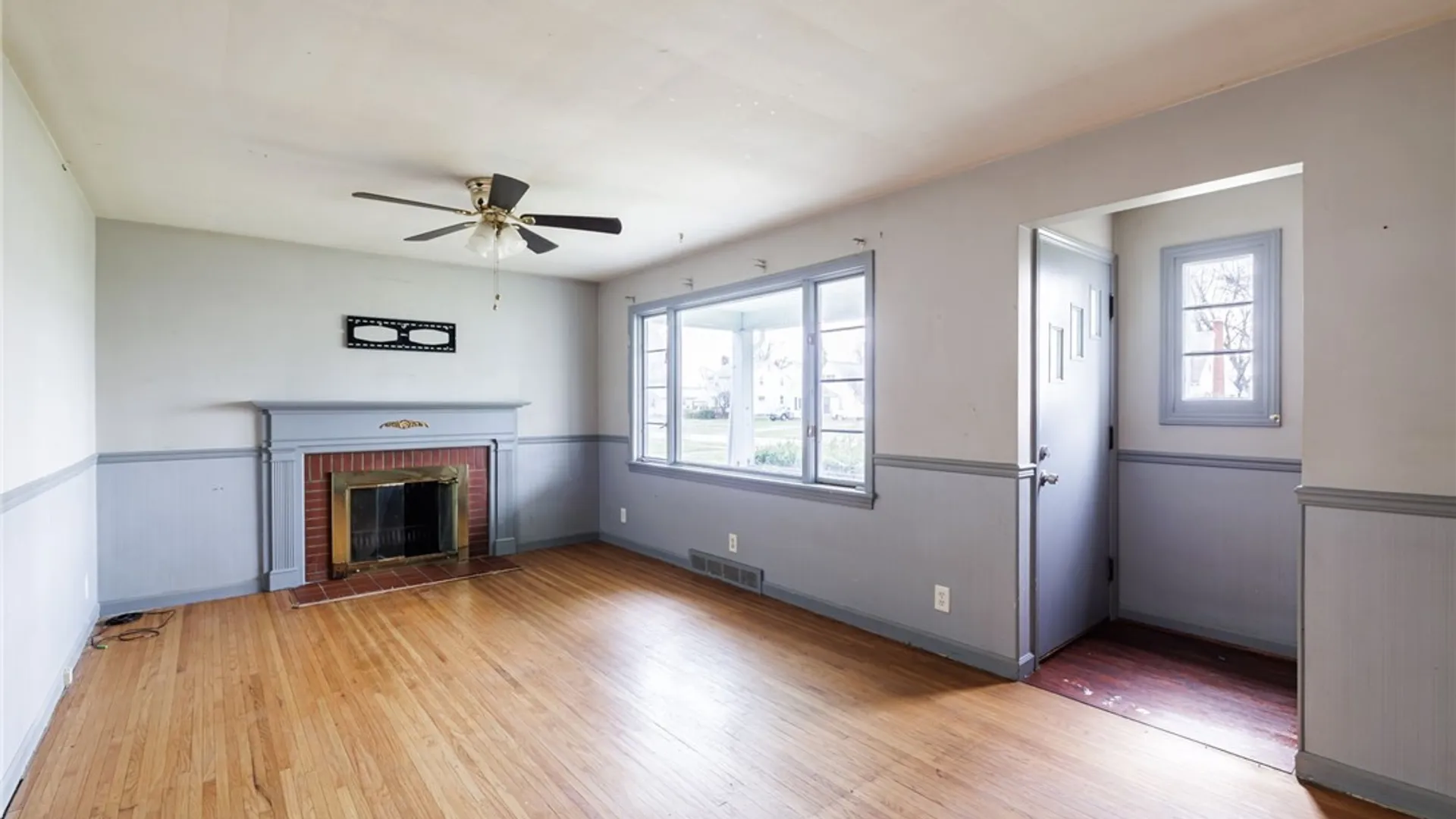 Property at 246 Thorndyke Road, Irondequoit, NY 14617 4